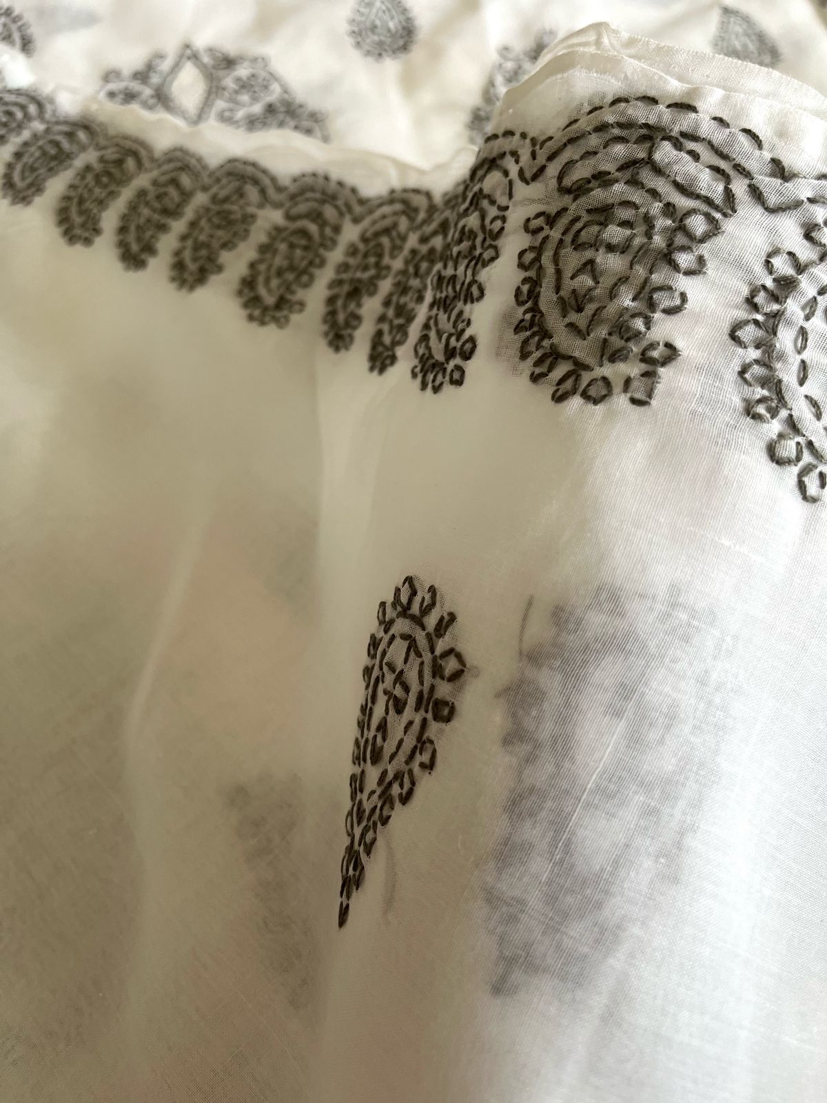 Pure Cotton Hand Chikankari Jaal Work Embroidery Saree- White with Black