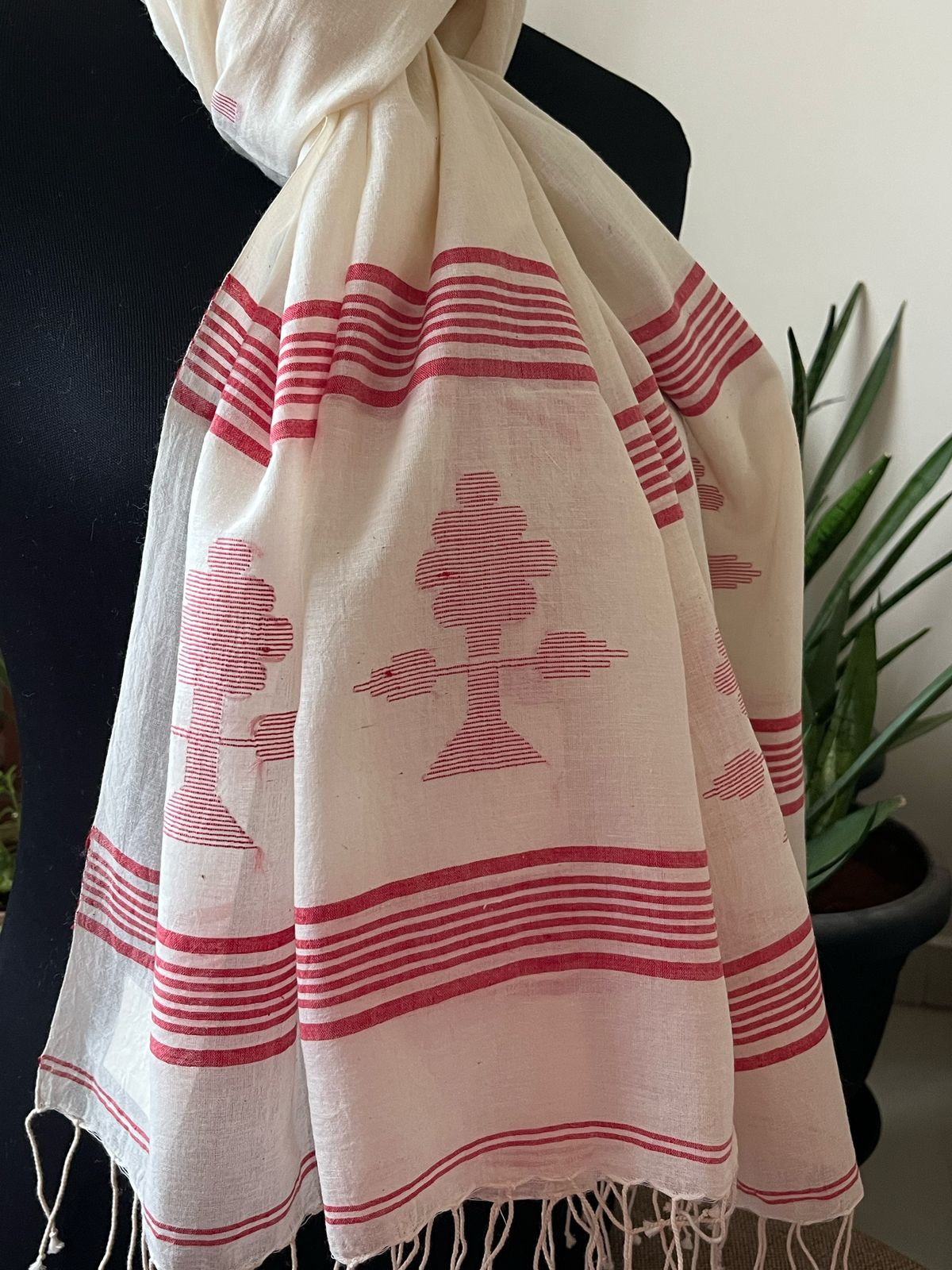 Soft Pure Cotton Jamdani Handloom Stole - White and Red