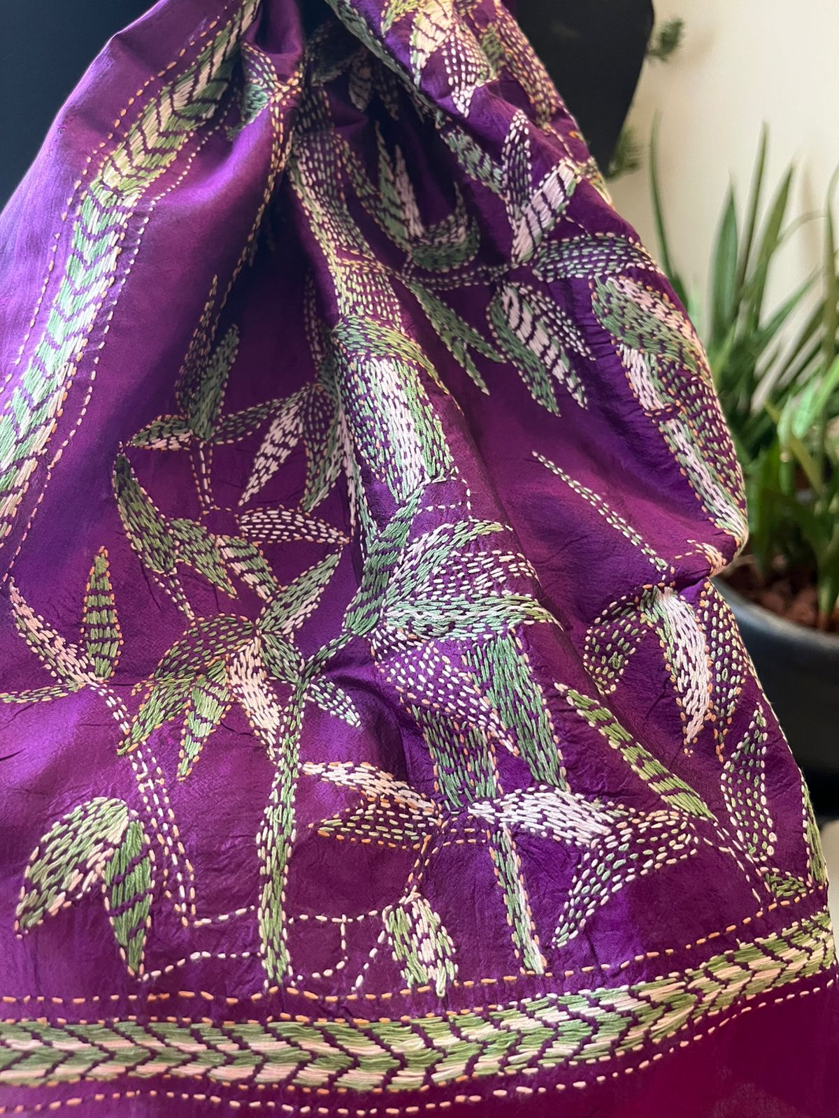 Pure Silk Kantha Hand Embroidered Stole - Hari Jamuni