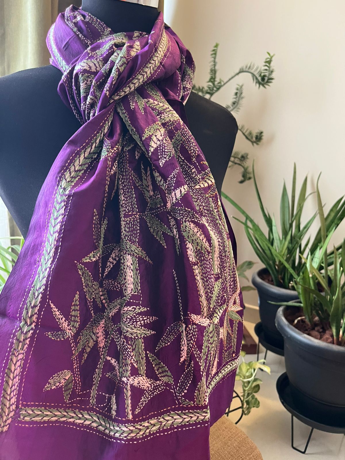 Pure Silk Kantha Hand Embroidered Stole - Hari Jamuni