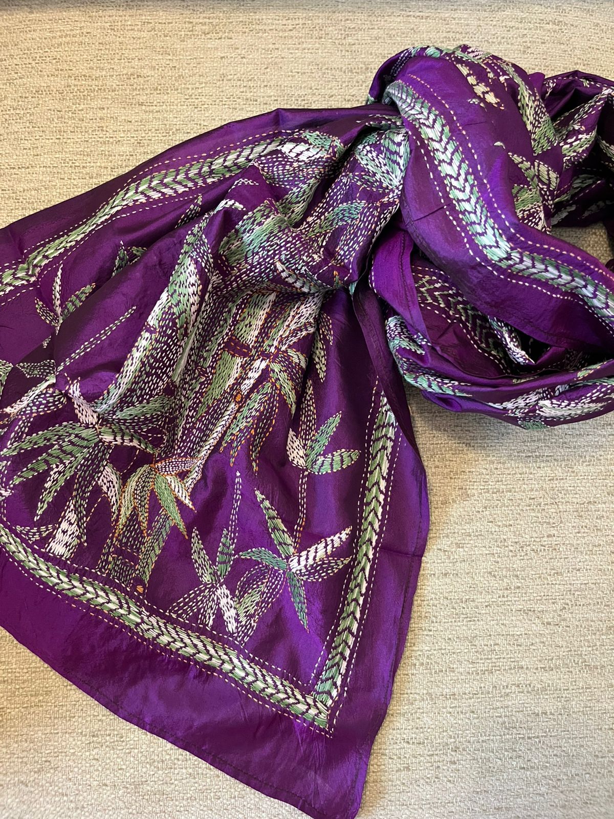 Pure Silk Kantha Hand Embroidered Stole - Hari Jamuni