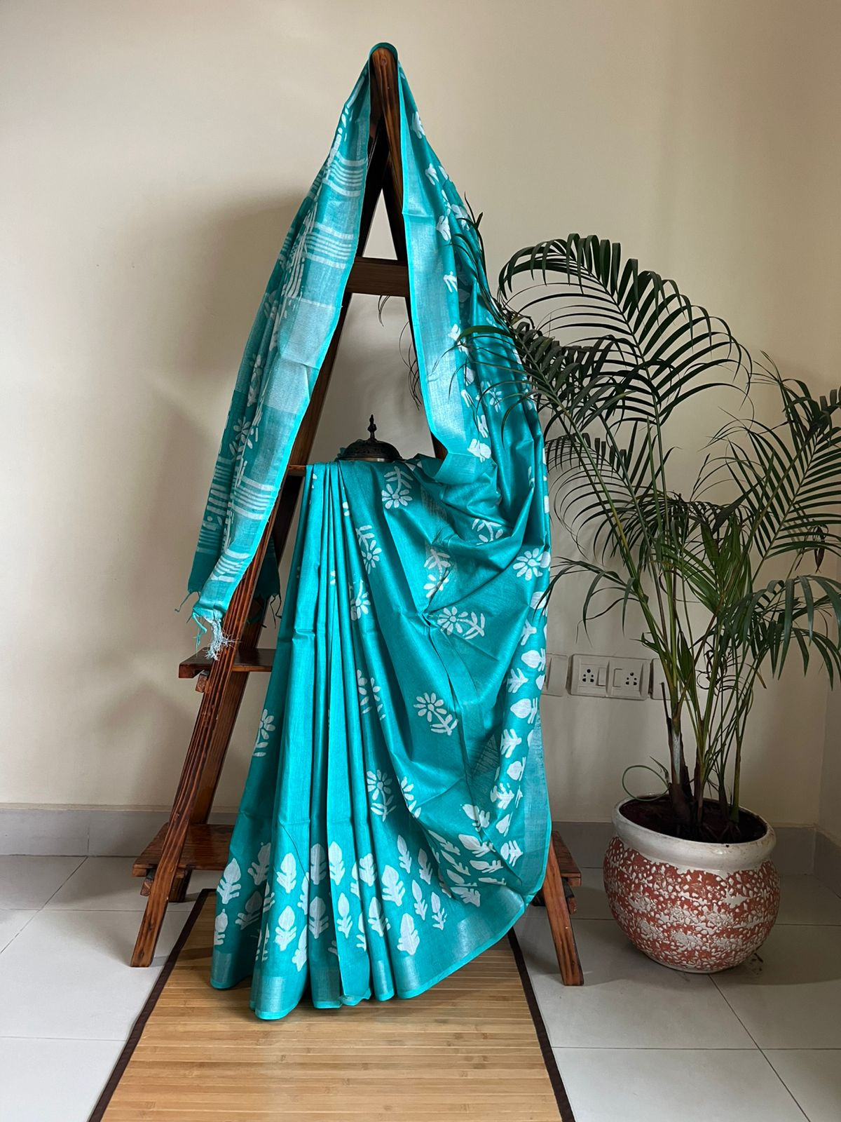 Pure Cotton Wax Batik Saree with zari border - Teal
