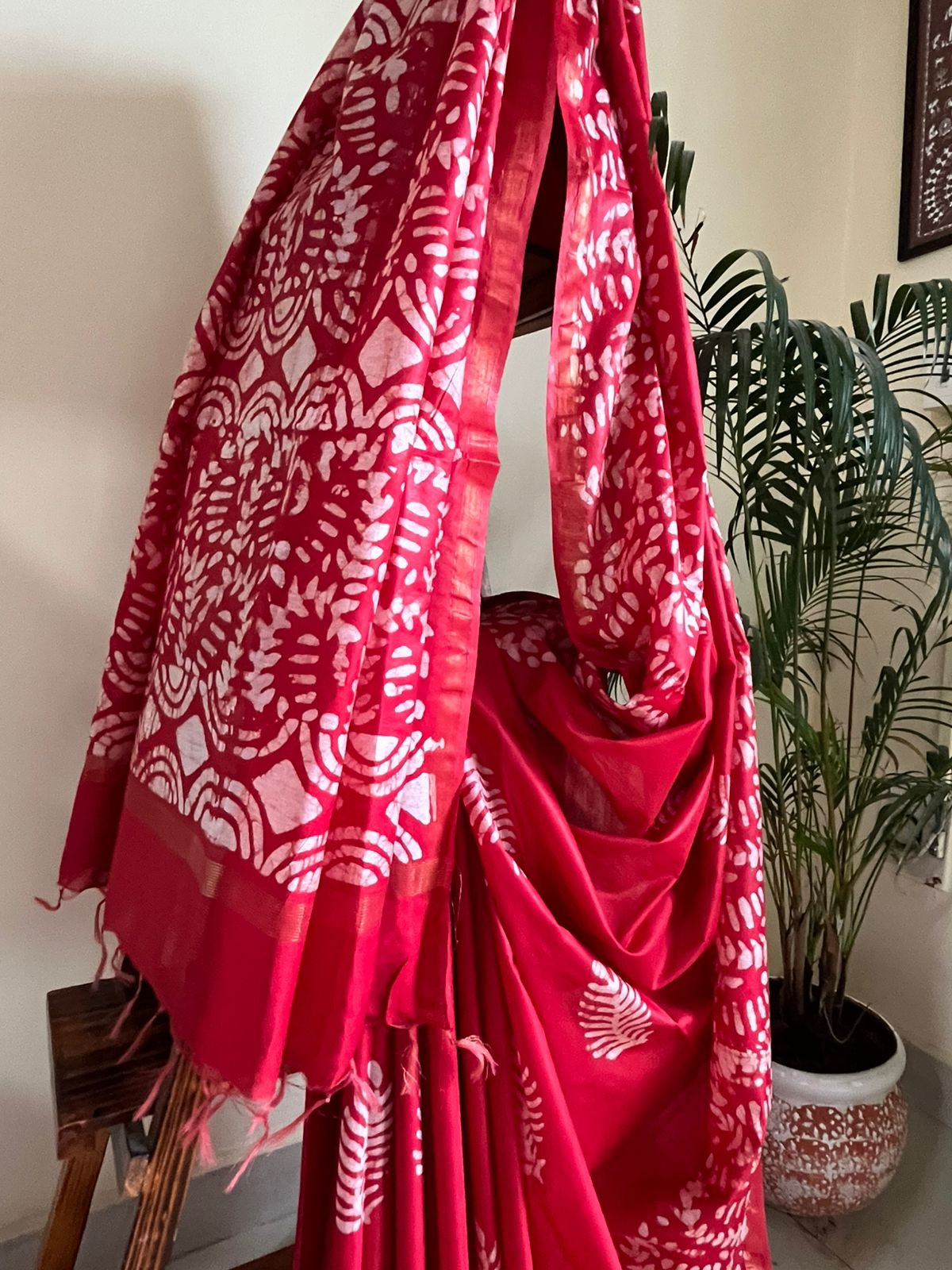 Pure Cotton Wax Batik Saree with zari border - Red