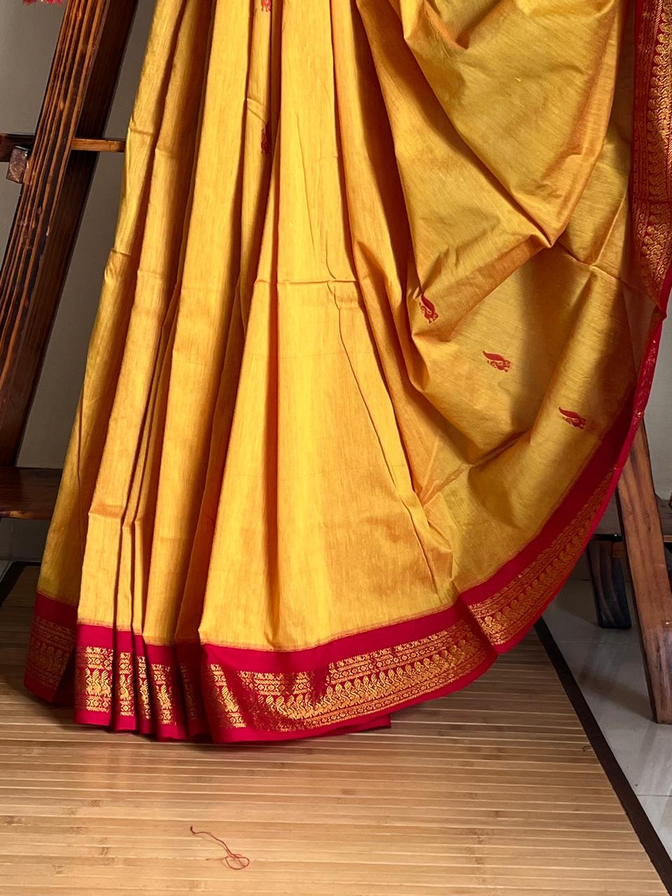 Vibrant handwoven Gadwal cotton Silk Saree - Sunset Orange with Red
