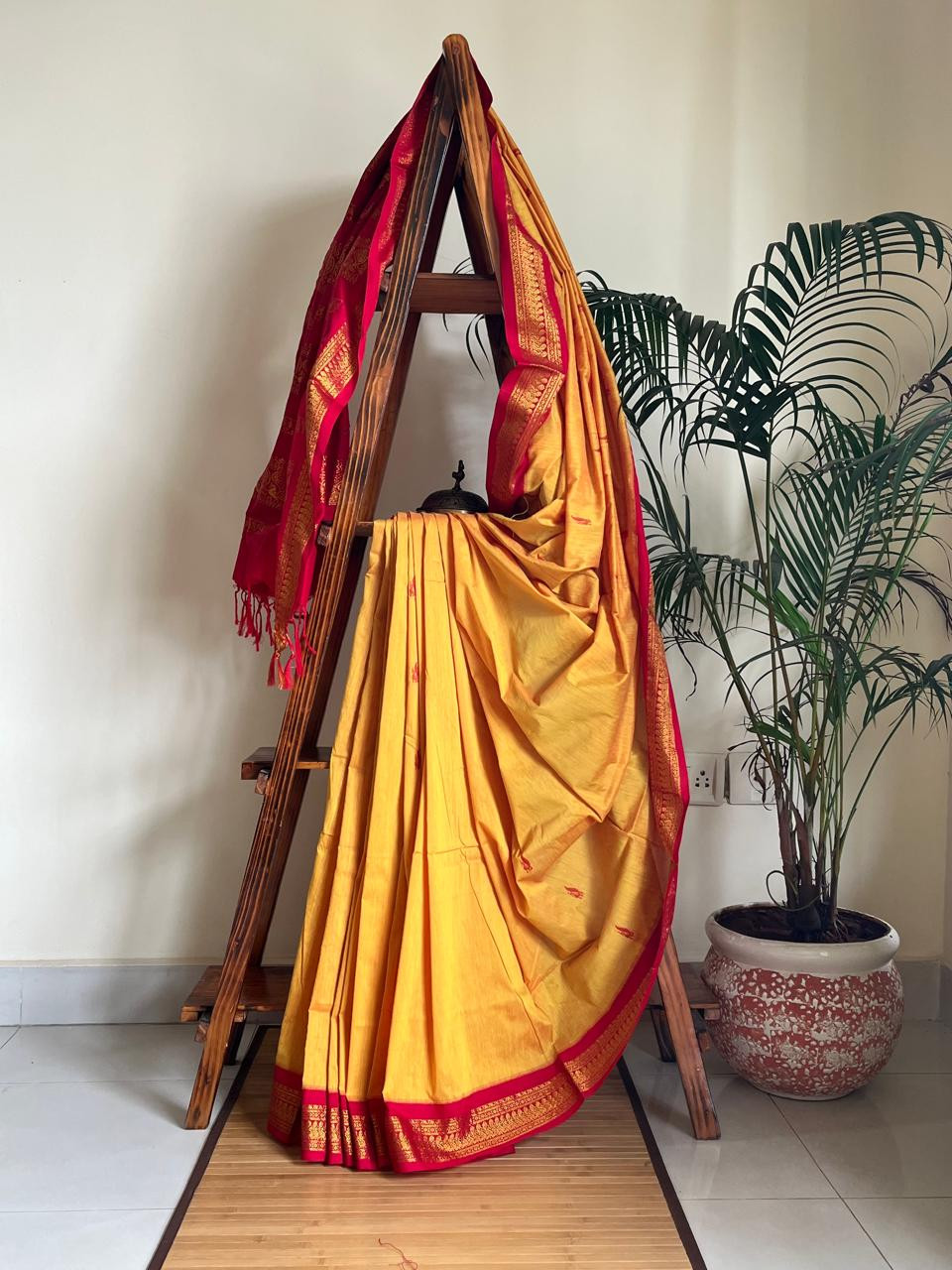 Vibrant handwoven Gadwal cotton Silk Saree - Sunset Orange with Red