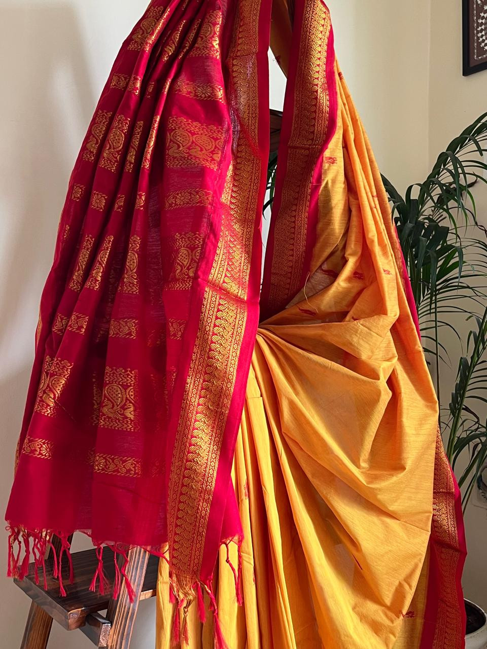 Vibrant handwoven Gadwal cotton Silk Saree - Sunset Orange with Red