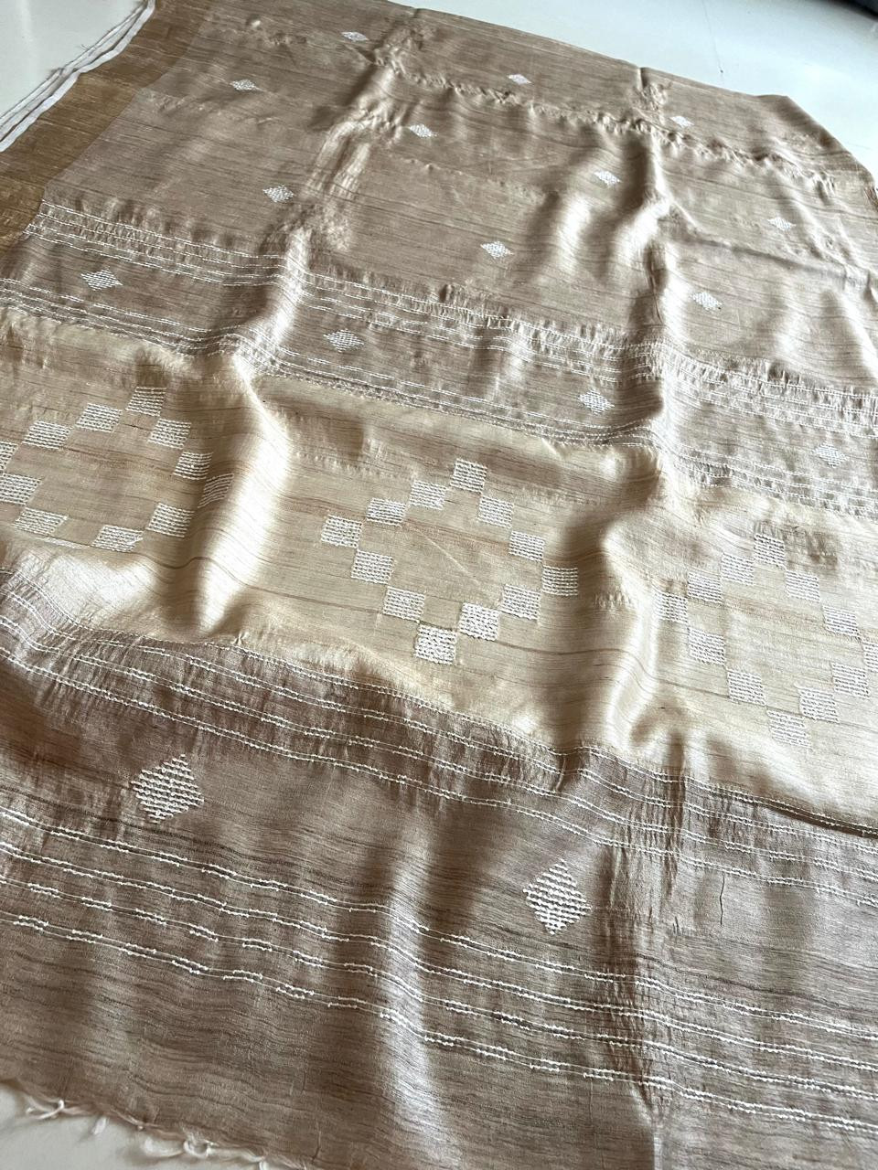 Dual-Tone Tussar Silk Saree with Woven Detailing - Beige with White