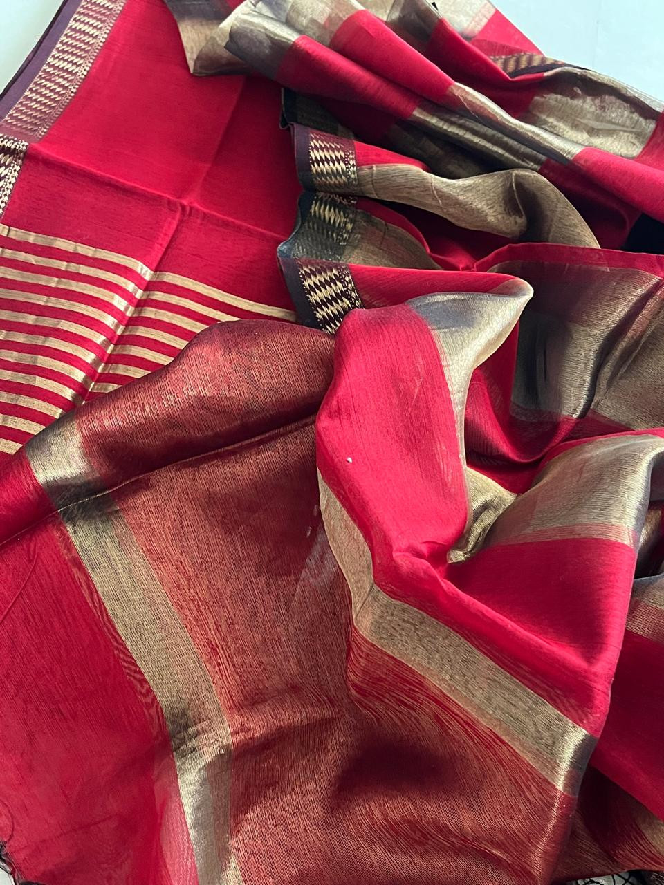 Stunning Maheshwari Silk Cotton Handwoven Kurta Dupatta Set With Zari Stripes - Blood Red