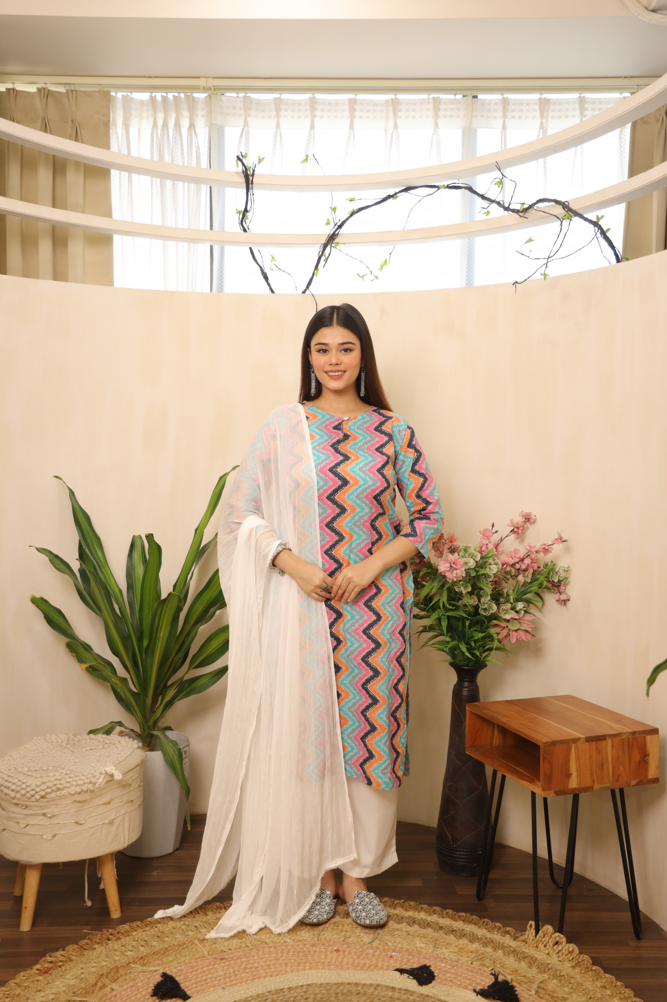 Blue ZigZag Printed Straight Suit Set