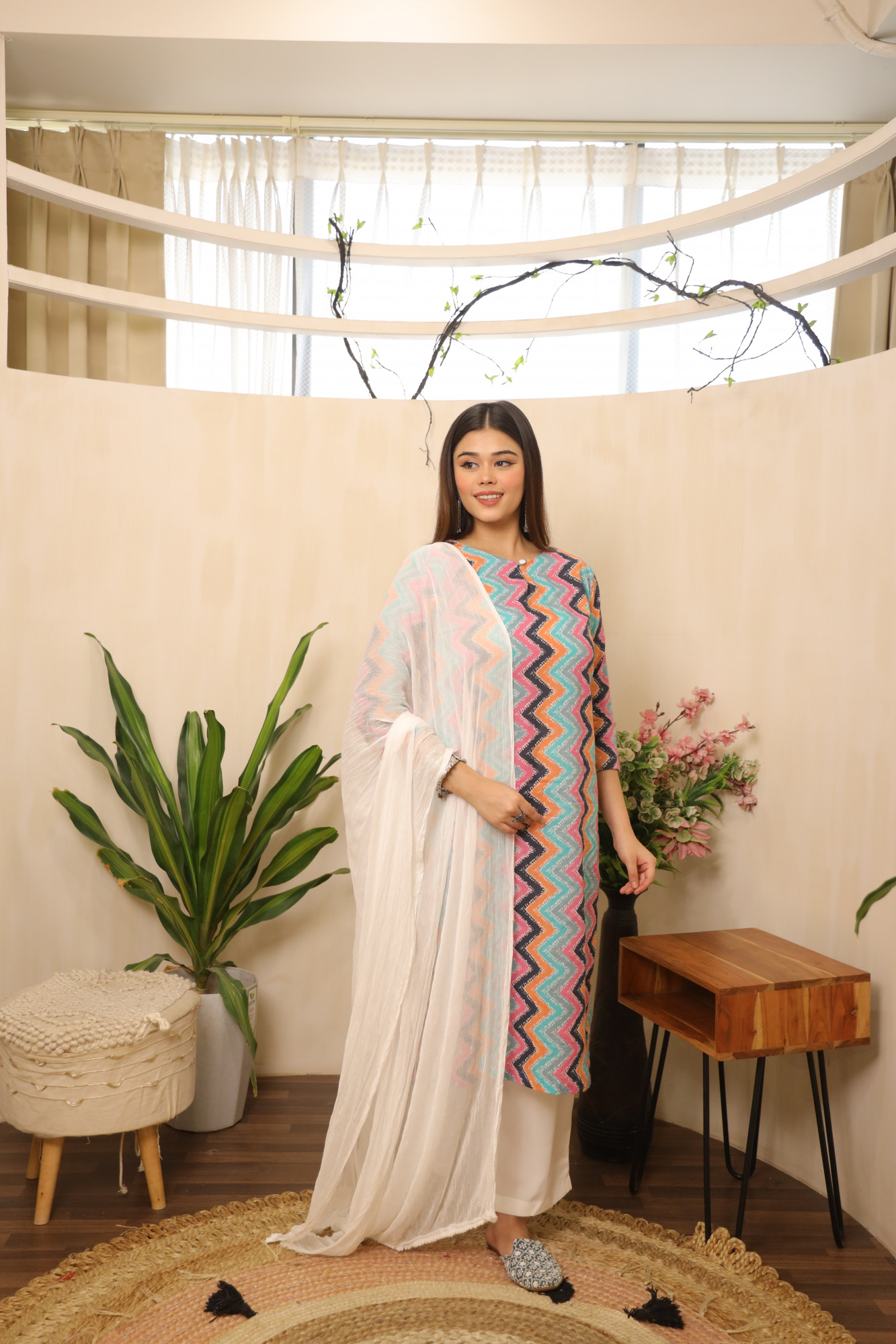 Blue ZigZag Printed Straight Suit Set