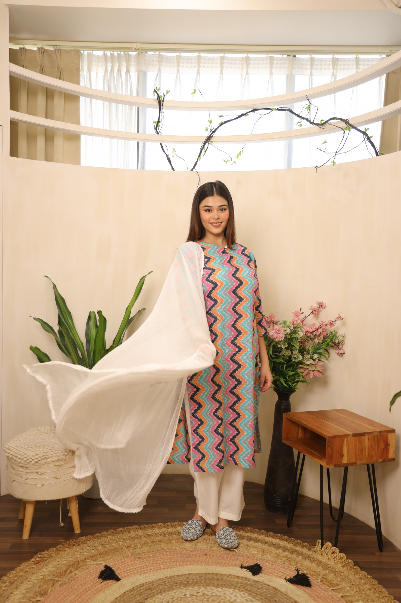 Blue ZigZag Printed Straight Suit Set