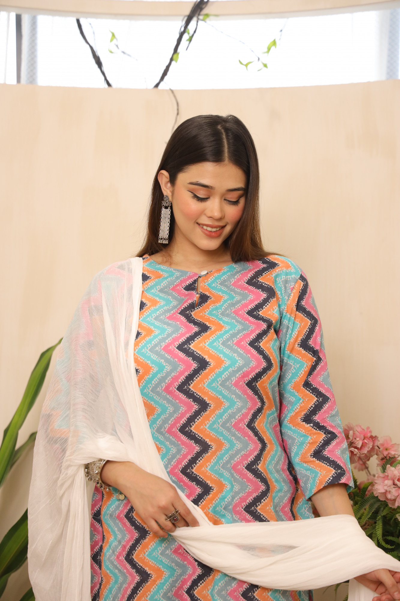 Blue ZigZag Printed Straight Suit Set