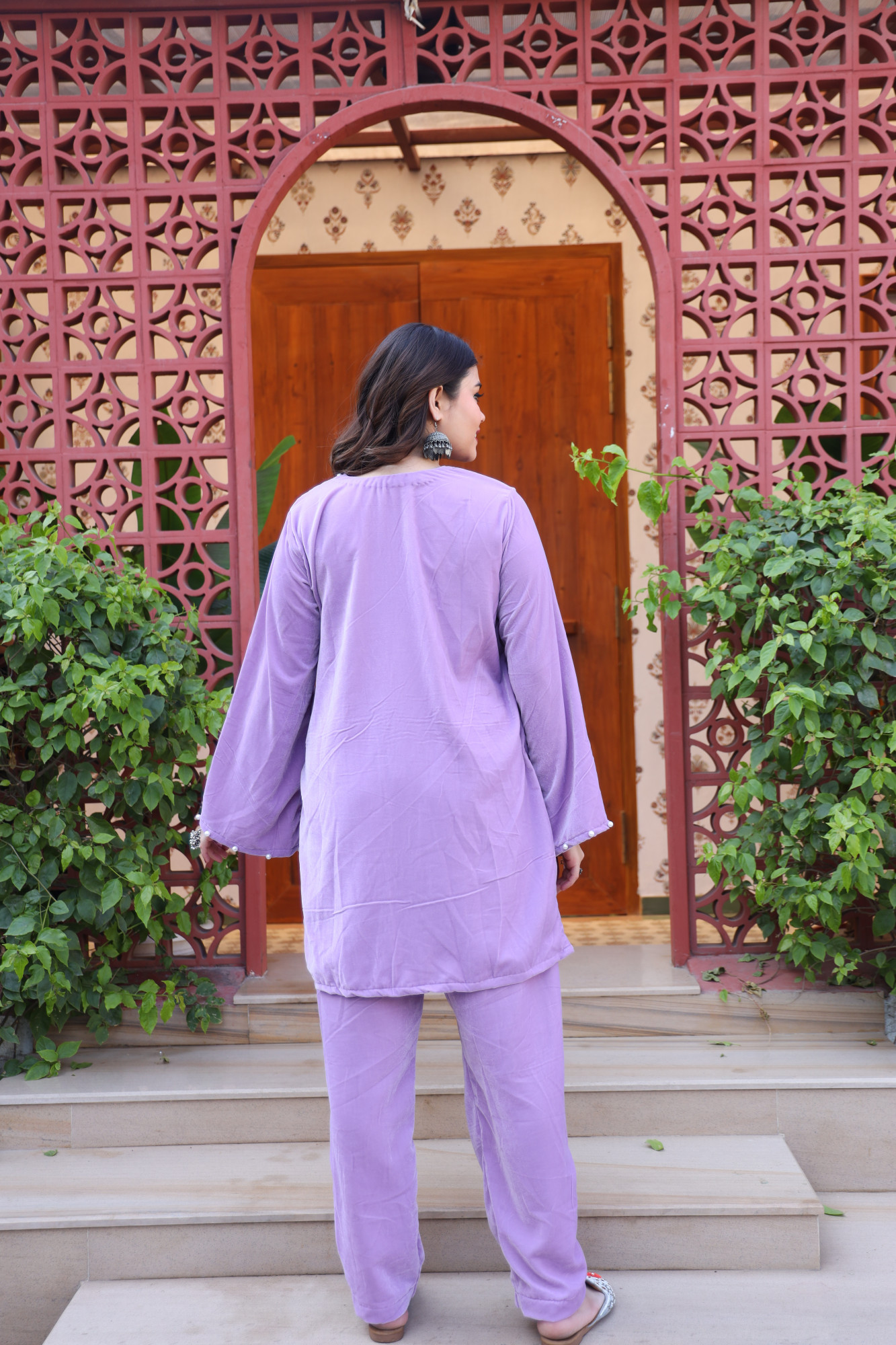 Levender Velvet Suit Set And Embroidered Dupatta