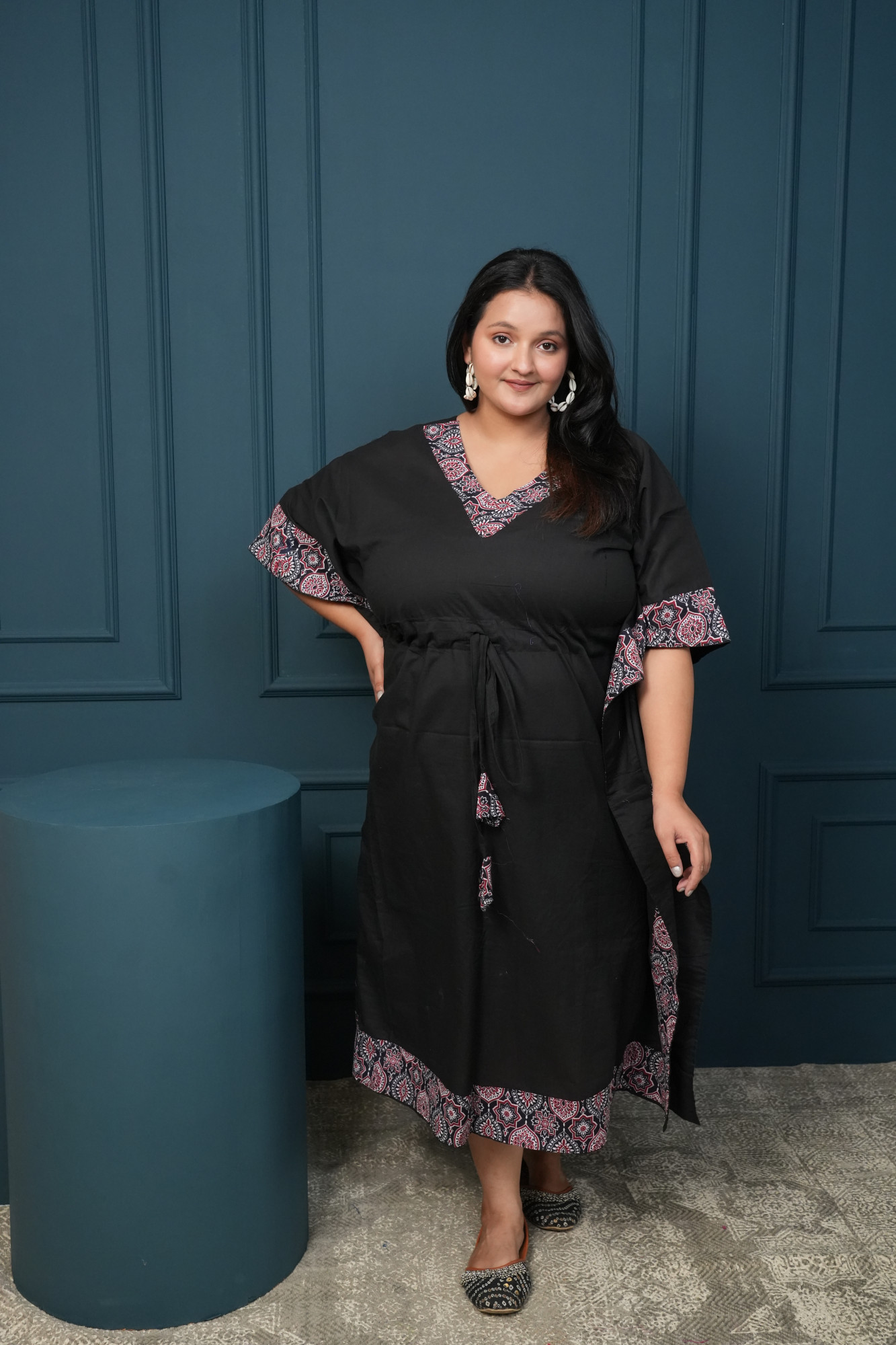 Maroon And Black Border Kaftan