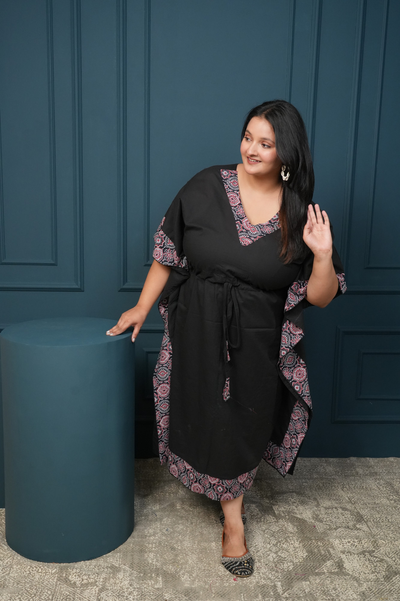 Maroon And Black Border Kaftan