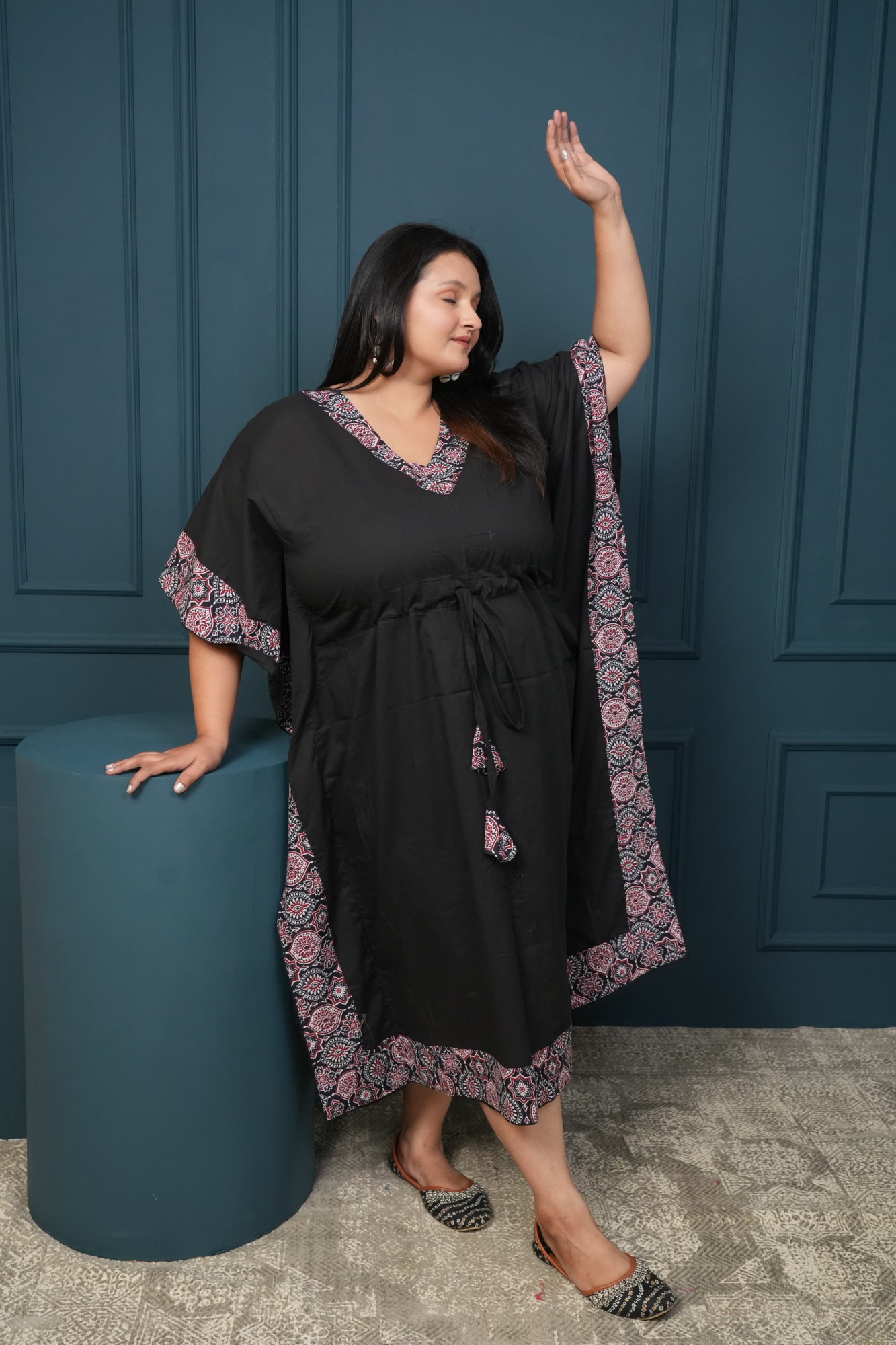 Maroon And Black Border Kaftan