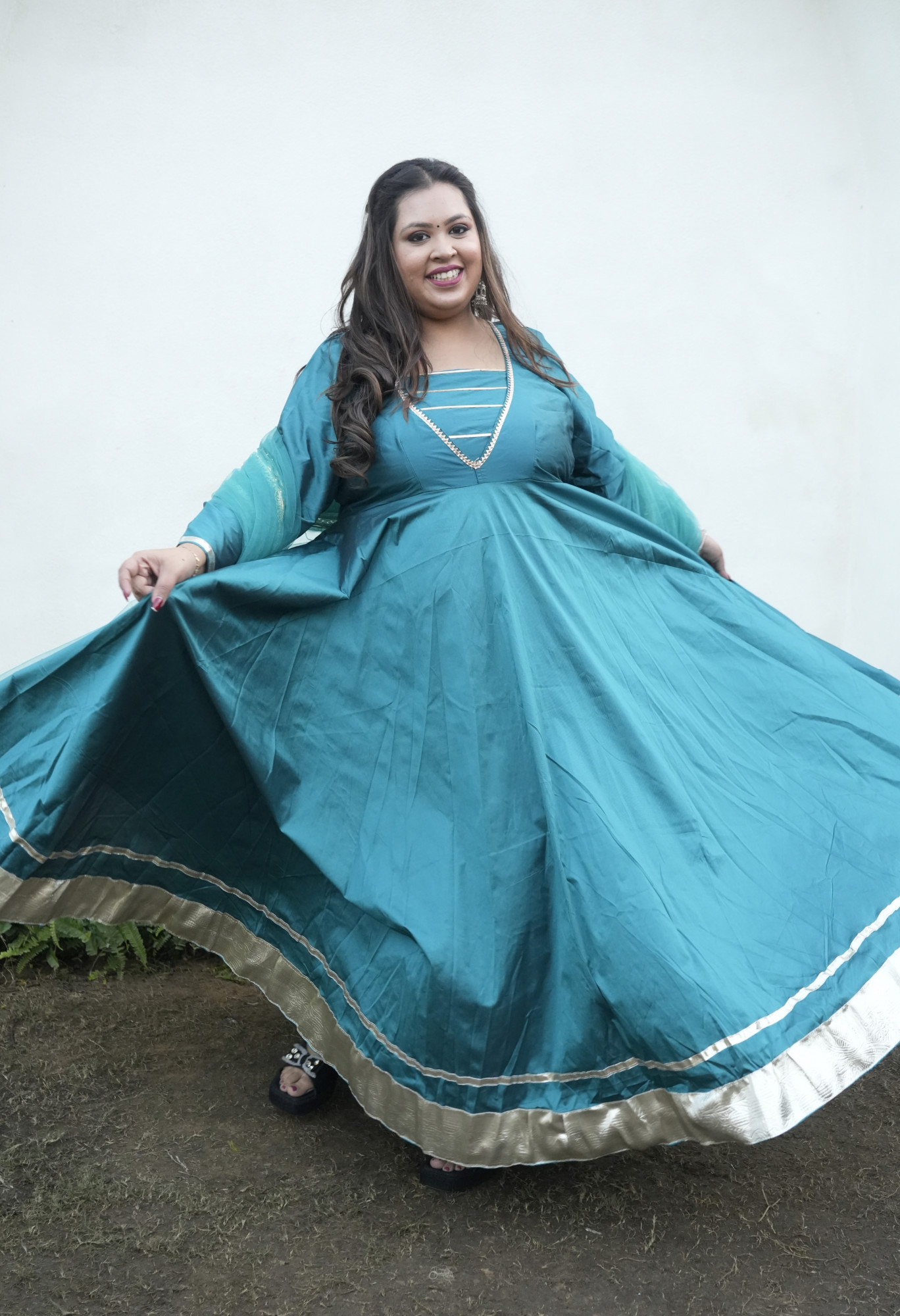 Hiba Rama Green Silk Anarkali Set