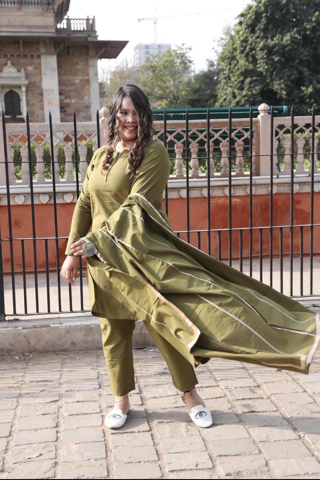 Olive Solid Straight Suit Set