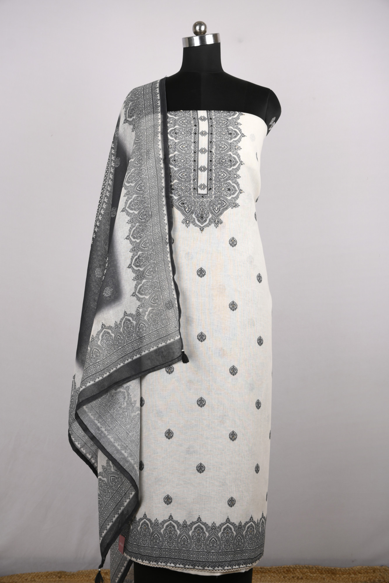 Off- White Cotton Suit Set with Beautiful Dupatta - 1020-4953