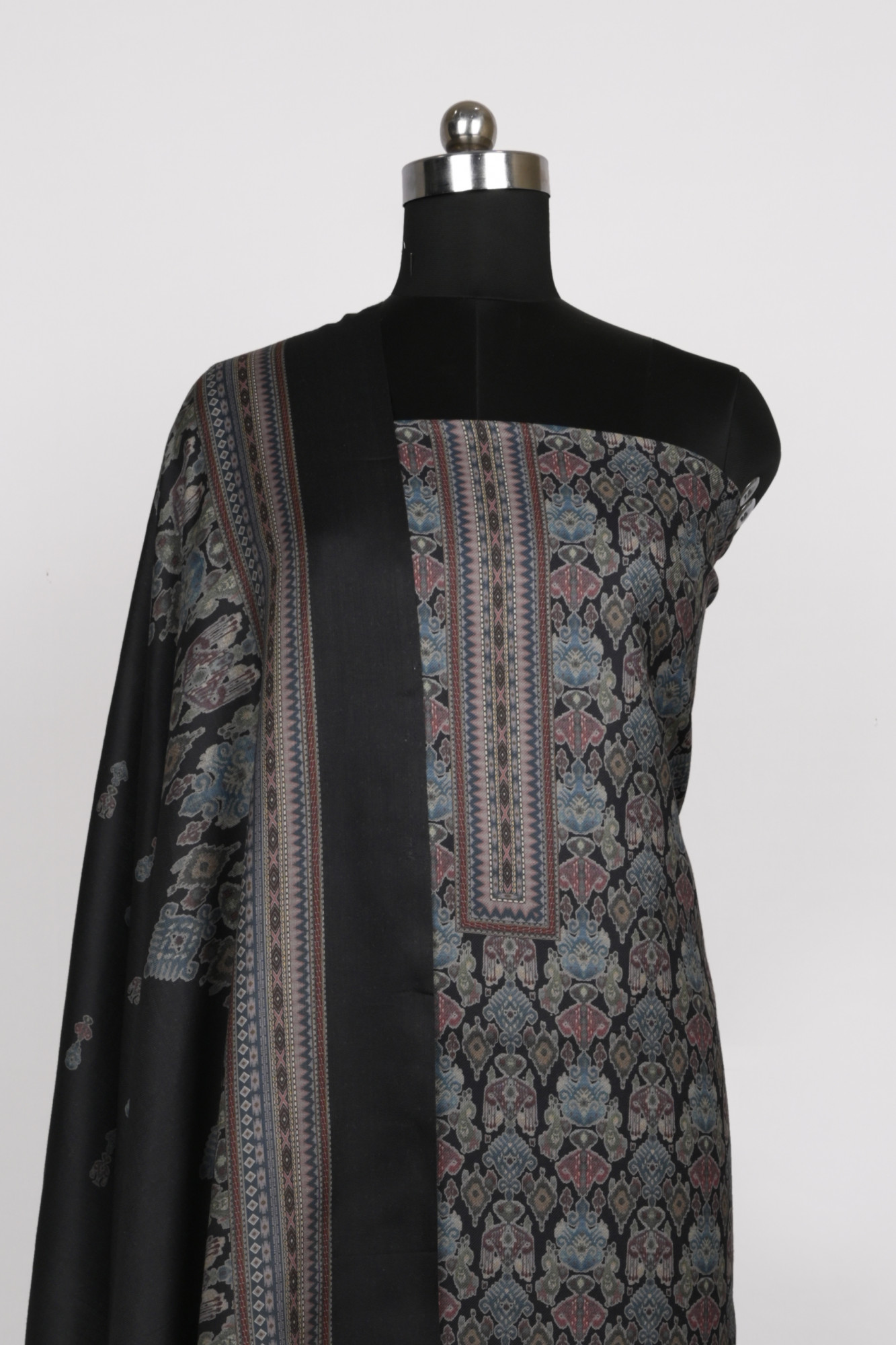 Black Spun Suit Set with Muslin Dupatta - 131-1586B