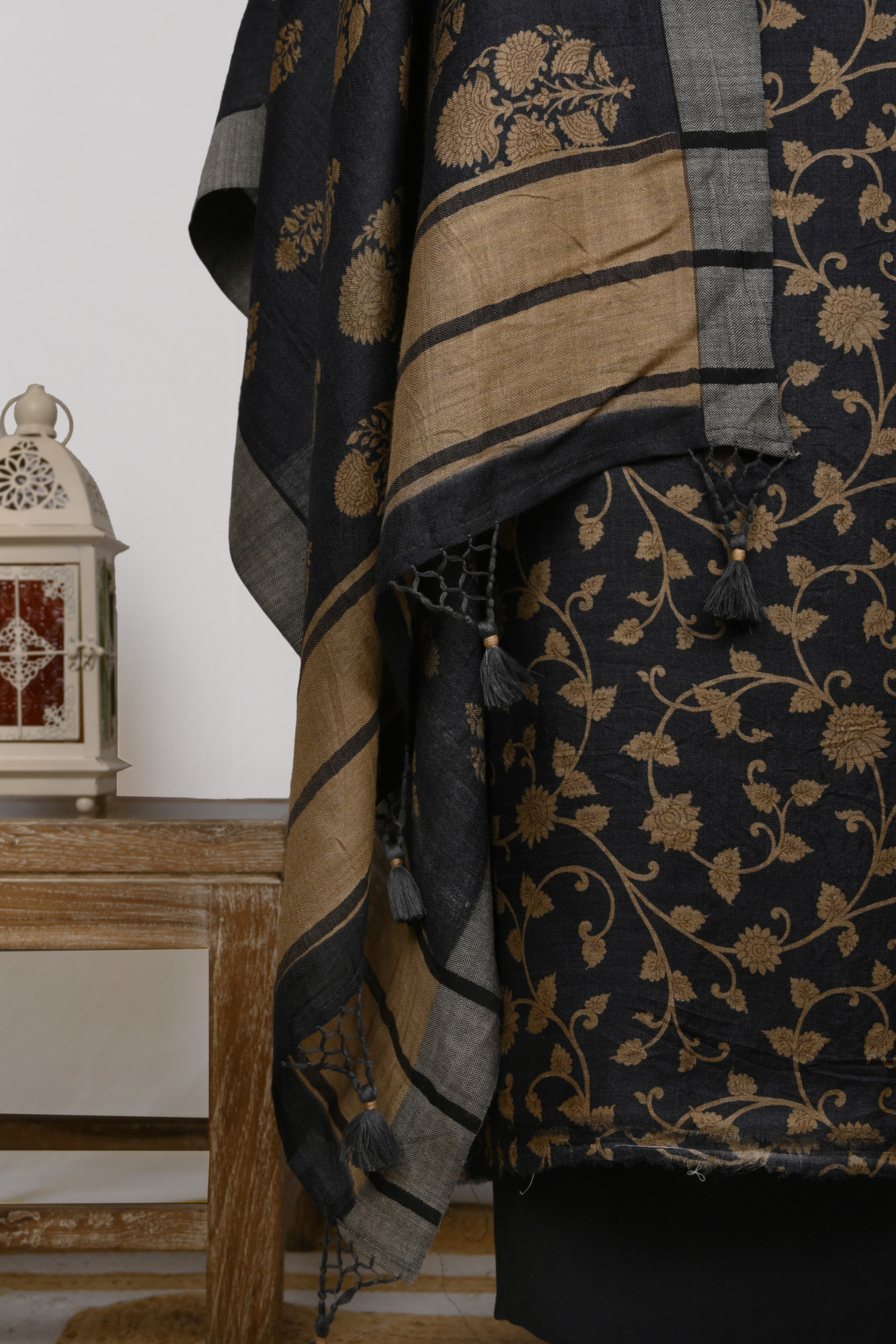 Black Pashmina Suit Set with Pashmina Dupatta - 799-16001-2B