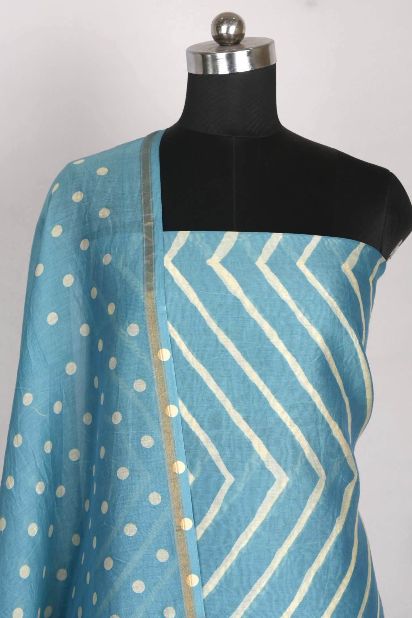 Firozee Maheshwari Beautiful Suit Set with Dupatta - 811-S151-445-118-1D