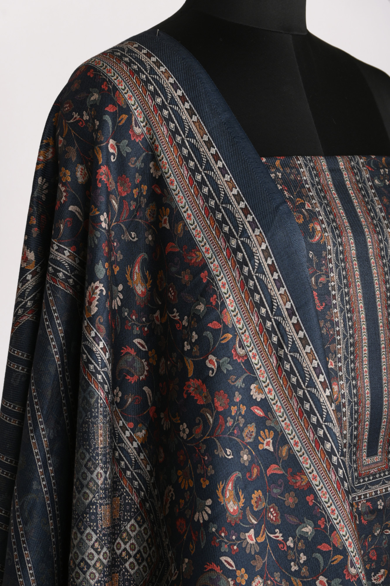 Blue Spun Printed Suit Set with Spun Dupatta - 1000-70372A