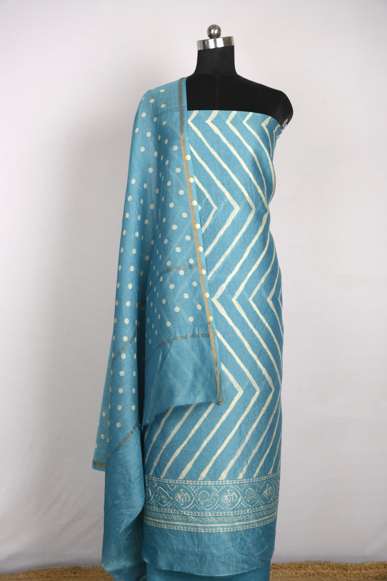 Firozee Maheshwari Beautiful Suit Set with Dupatta - 811-S151-445-118-1D