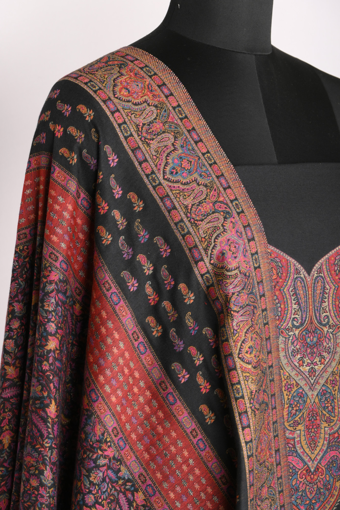 Black Spun Digital printed Suit with Dupatta - 1000-0455A