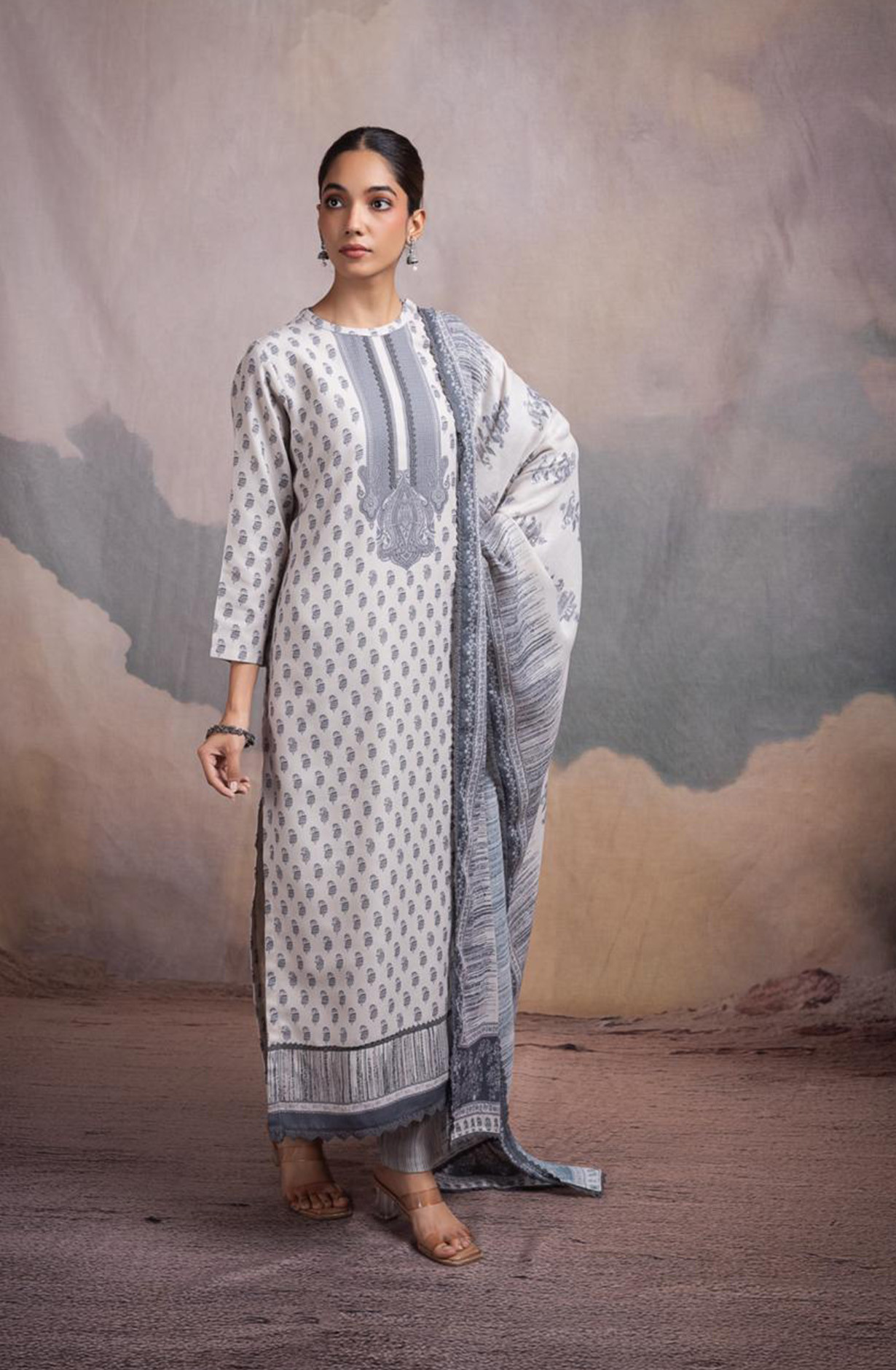 Grey Pashmina Digital Printed Suit with Pashmina Dupatta - ANN2118B
