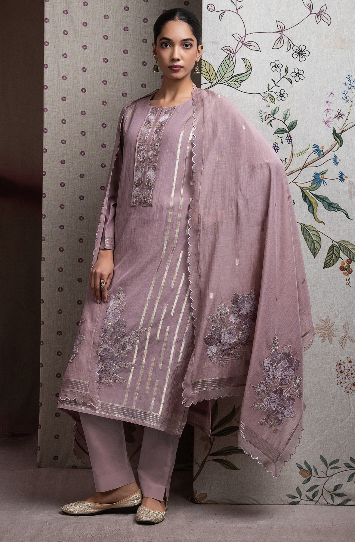 Mauve Mul chanderi jacquard beautiful Suit Set with Dupatta - R157-SPR2650A