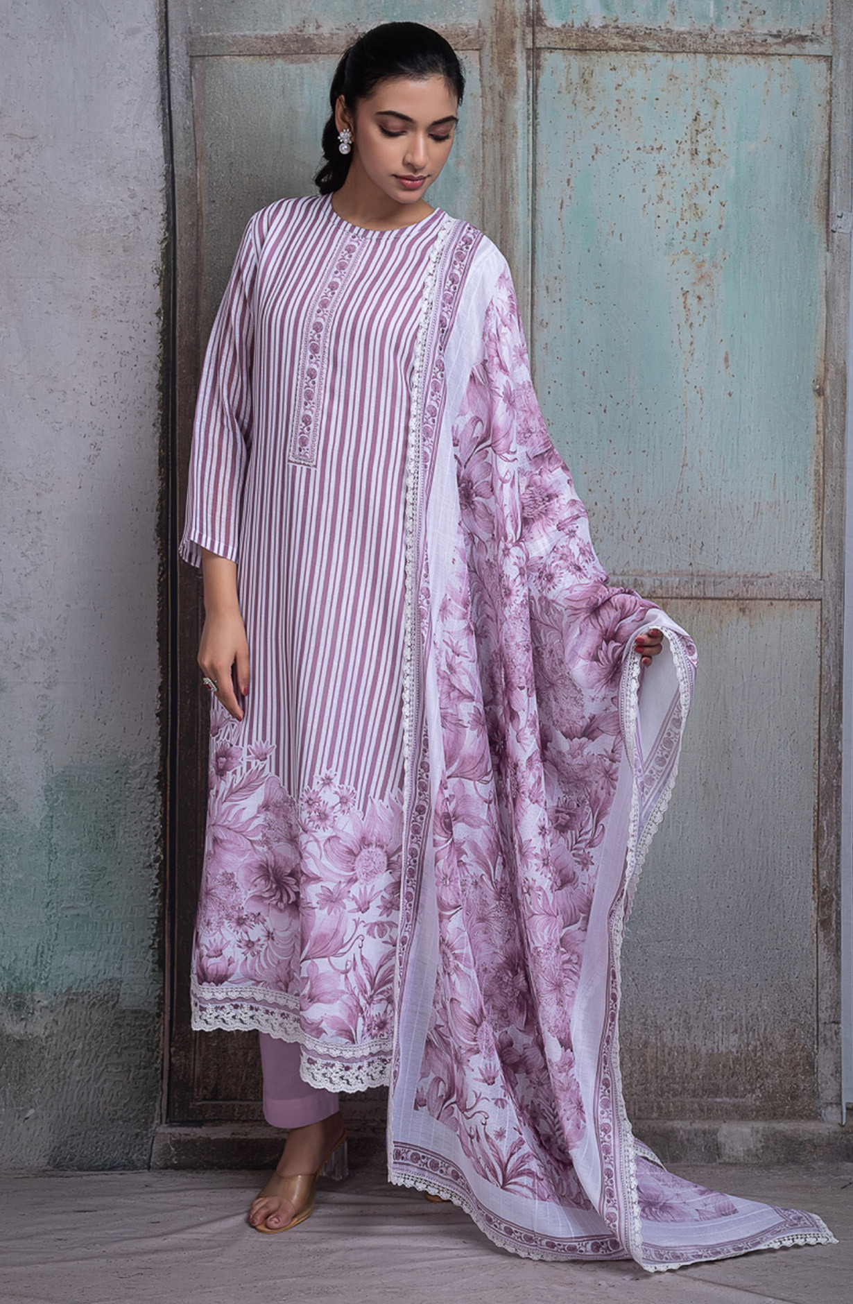 Mauve Linen Digital Printed Unstitched Suit Set with Dupatta - AMRNSP105A