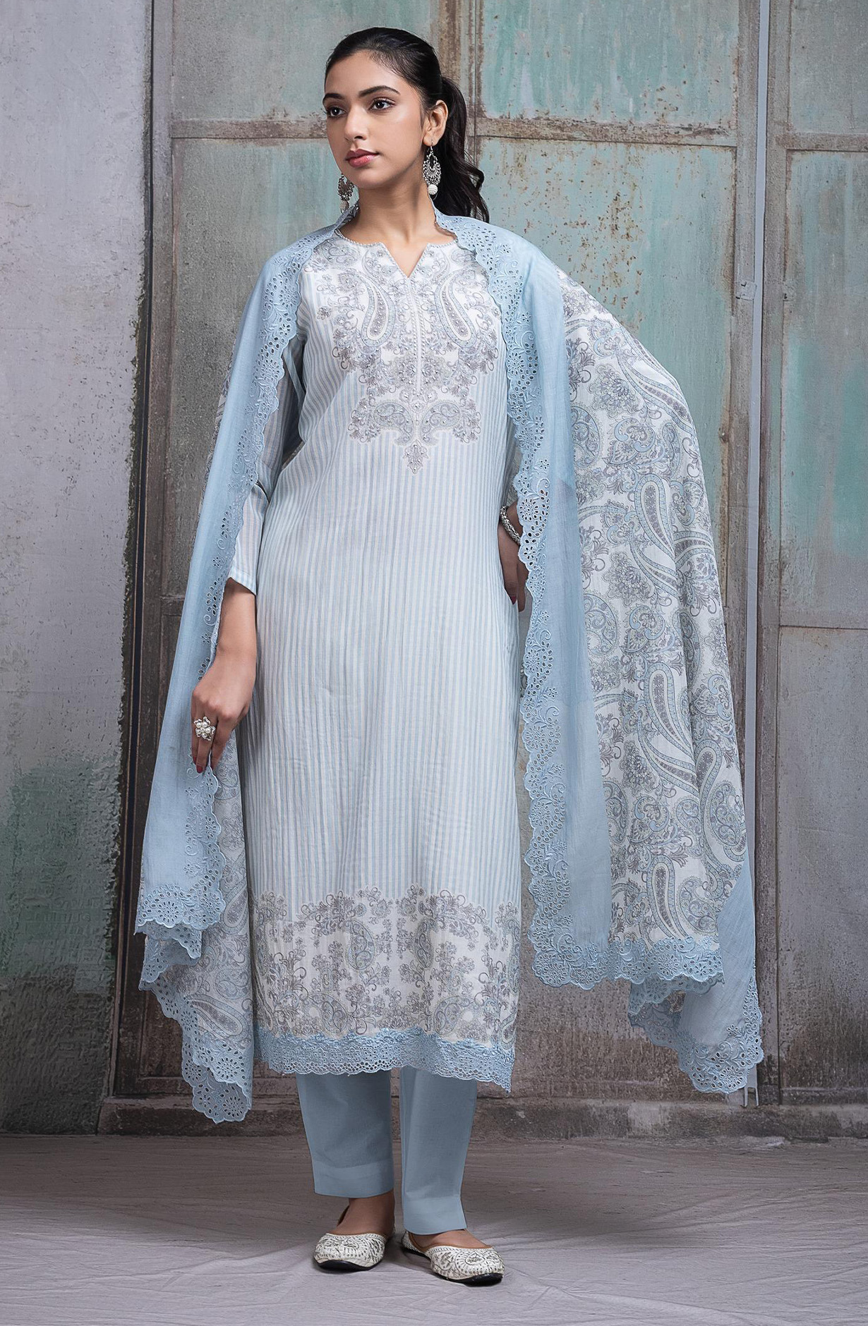 Blue Pure mul chanderi beautiful Suit Set with Dupatta - FAHNT155A