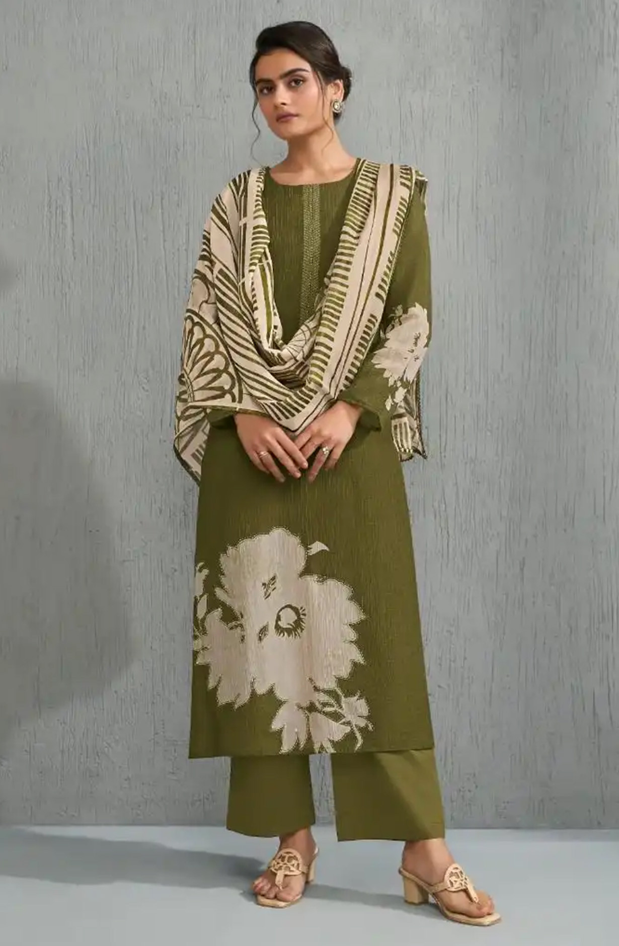 Green Silk Chanderi Silk Suit set with Dupatta - TIV13021B