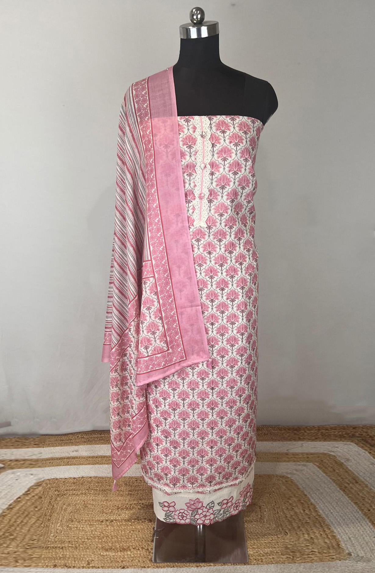 Pink Cotton Digital Printed Beautiful Suit Set with Dupatta - 131-E5775A