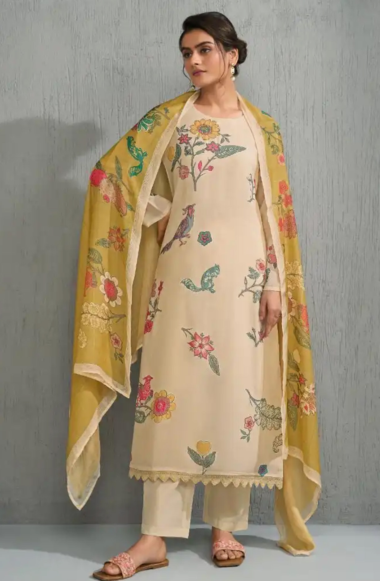 Beige cotton silk Beautiful Suit Set with Dupatta - SAH12041A