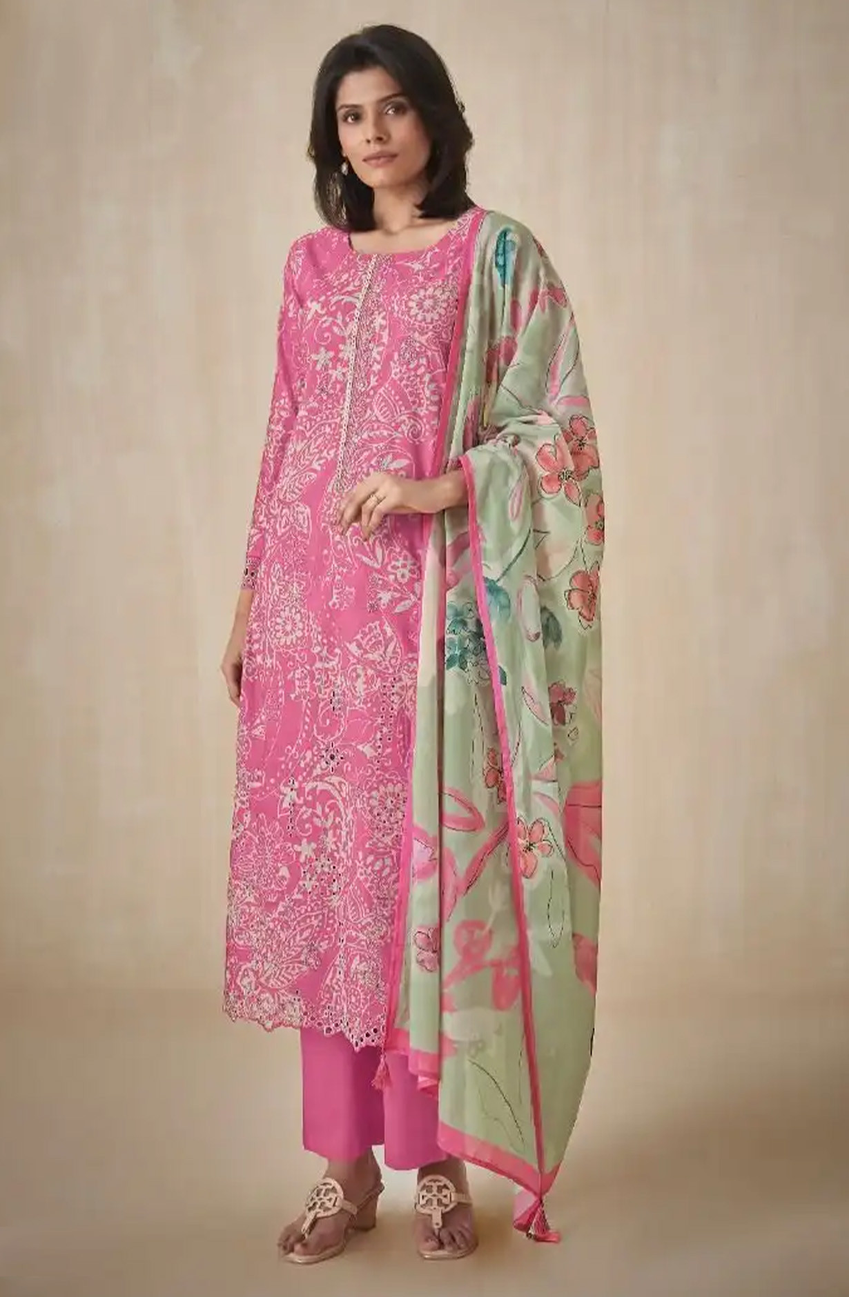 Pink premium lawn cotton Suit Set with Dupatta - INA13091A