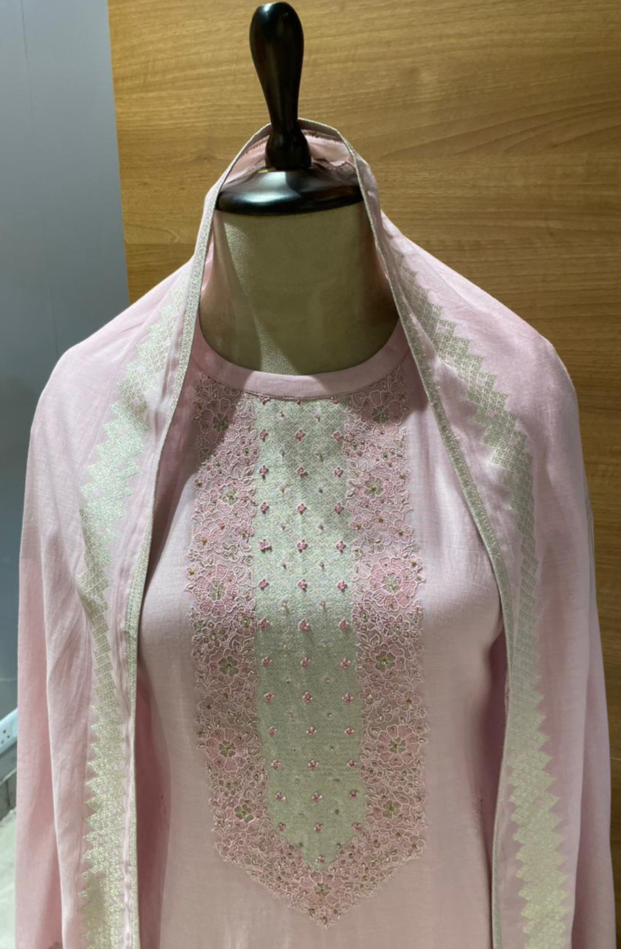 Pink Mul chanderi Beautiful Unstitch Suit Set with Dupatta - R157-SPR2629