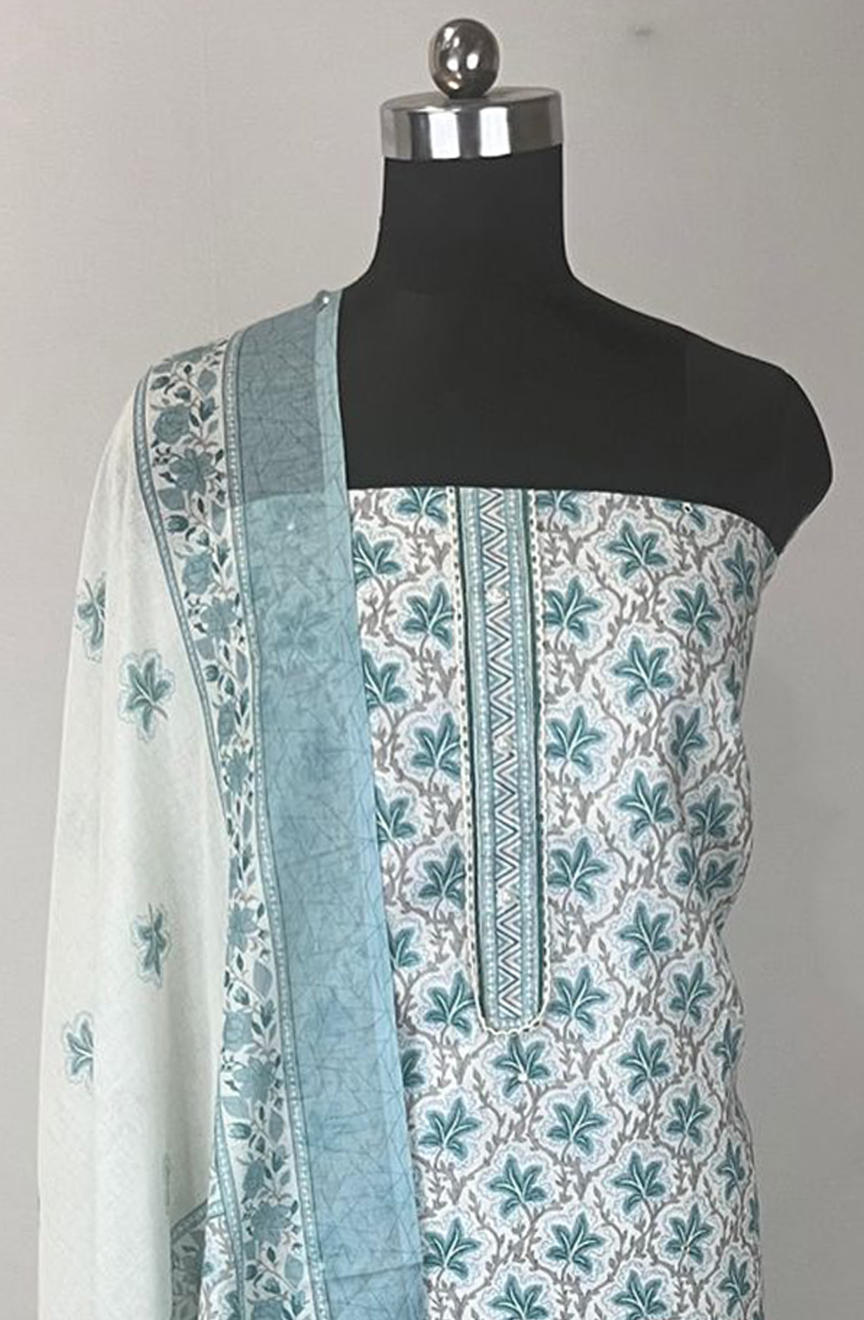 Green Cotton Digital Printed Beautiful Suit Set with Dupatta - 131-EE5888