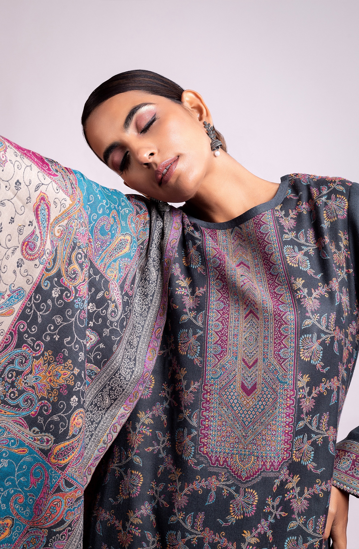 Grey Pashmina Winter Wear Unstitched Salwar Suit with Stole Dupatta - 1000-0060