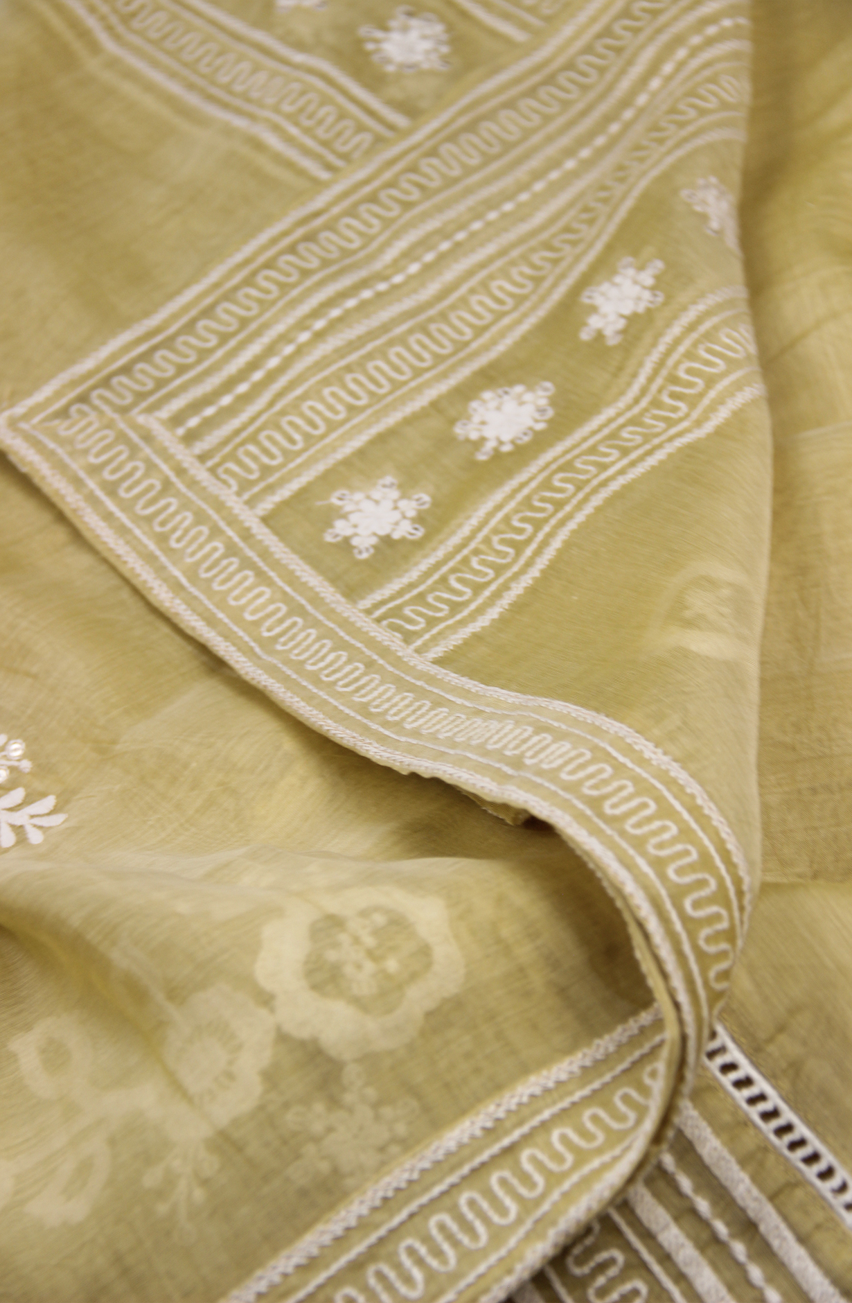 Chanderi Embroidered Suit Set with Beautiful Dupatta -1006-1435