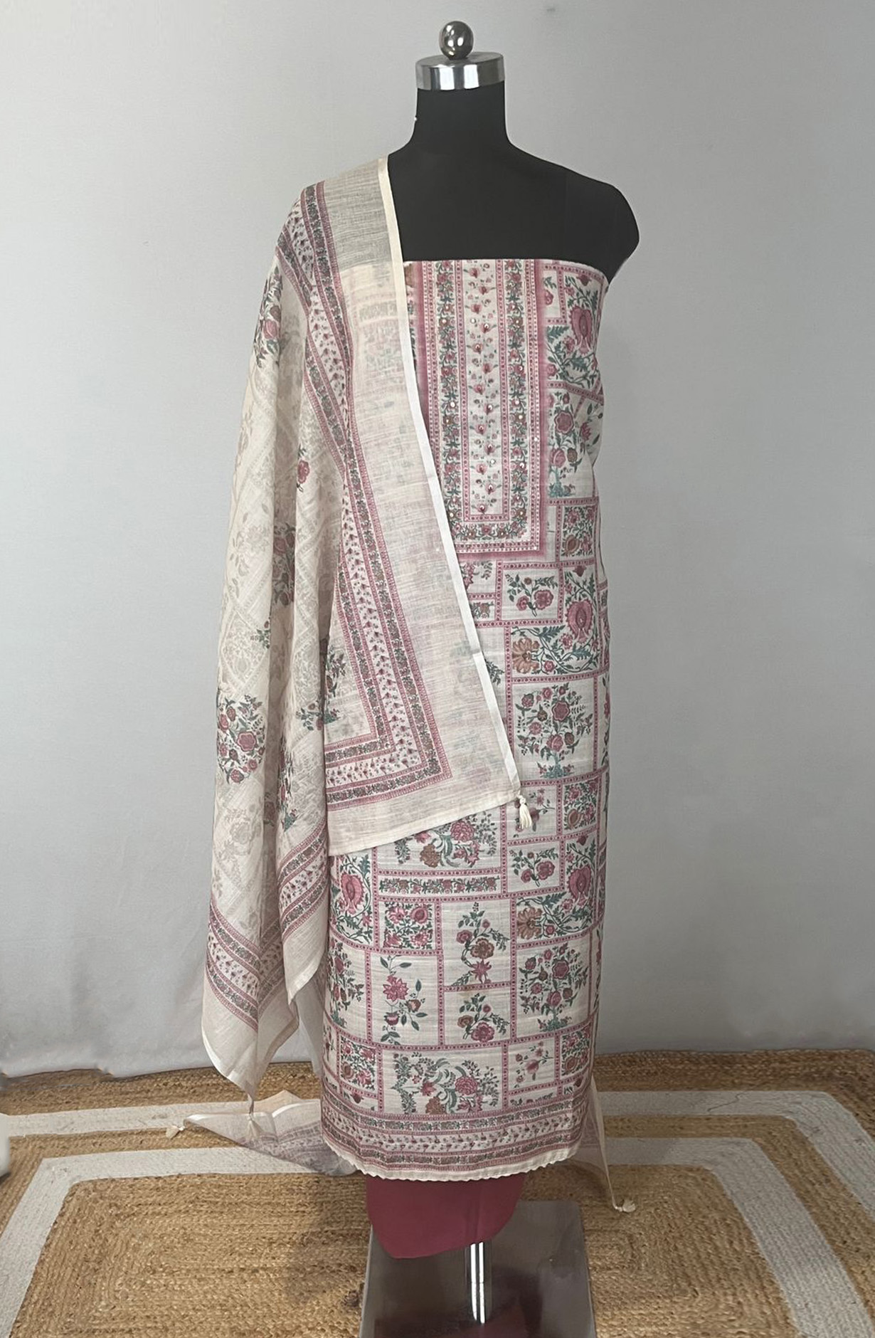Beige Linen cotton Beautiful Suit Set with Dupatta - 131-E5567-2A