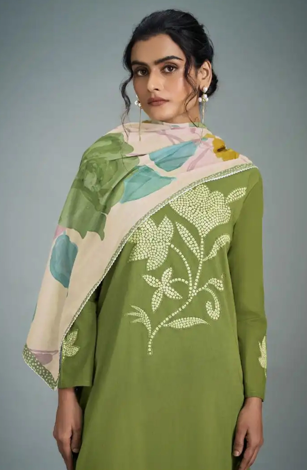 Green Lawn Cotton Aploique Work Suit Set with Dupatta - GUR12001B