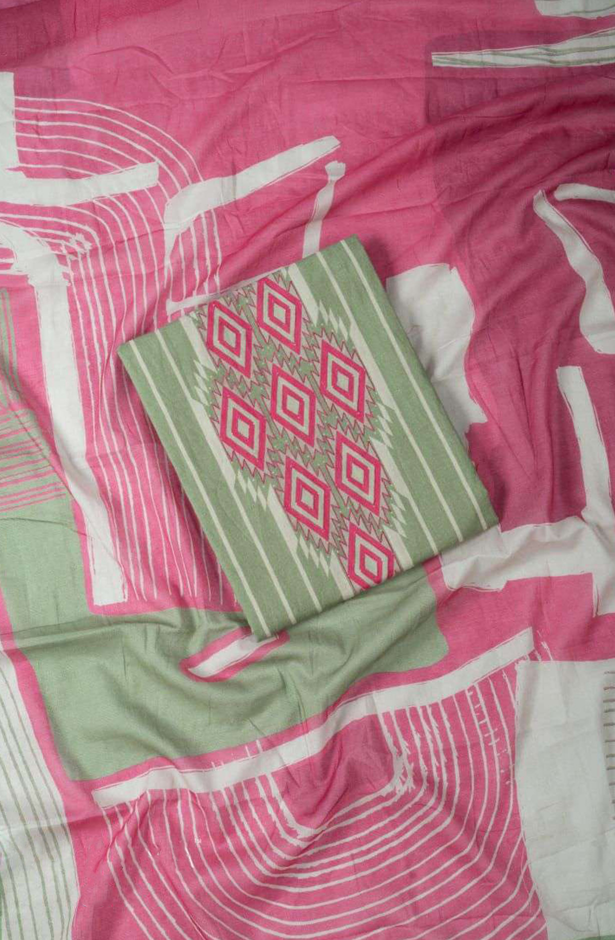 Green Lawn cotton digital Print with embroidery Suit Set with Dupatta - 823-V30B