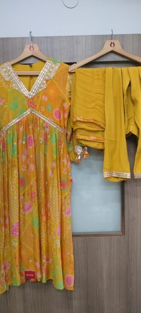 Mustard Crepe Ready-to-Wear Salwar Suit with Chiffon Dupatta - 131-MT1038