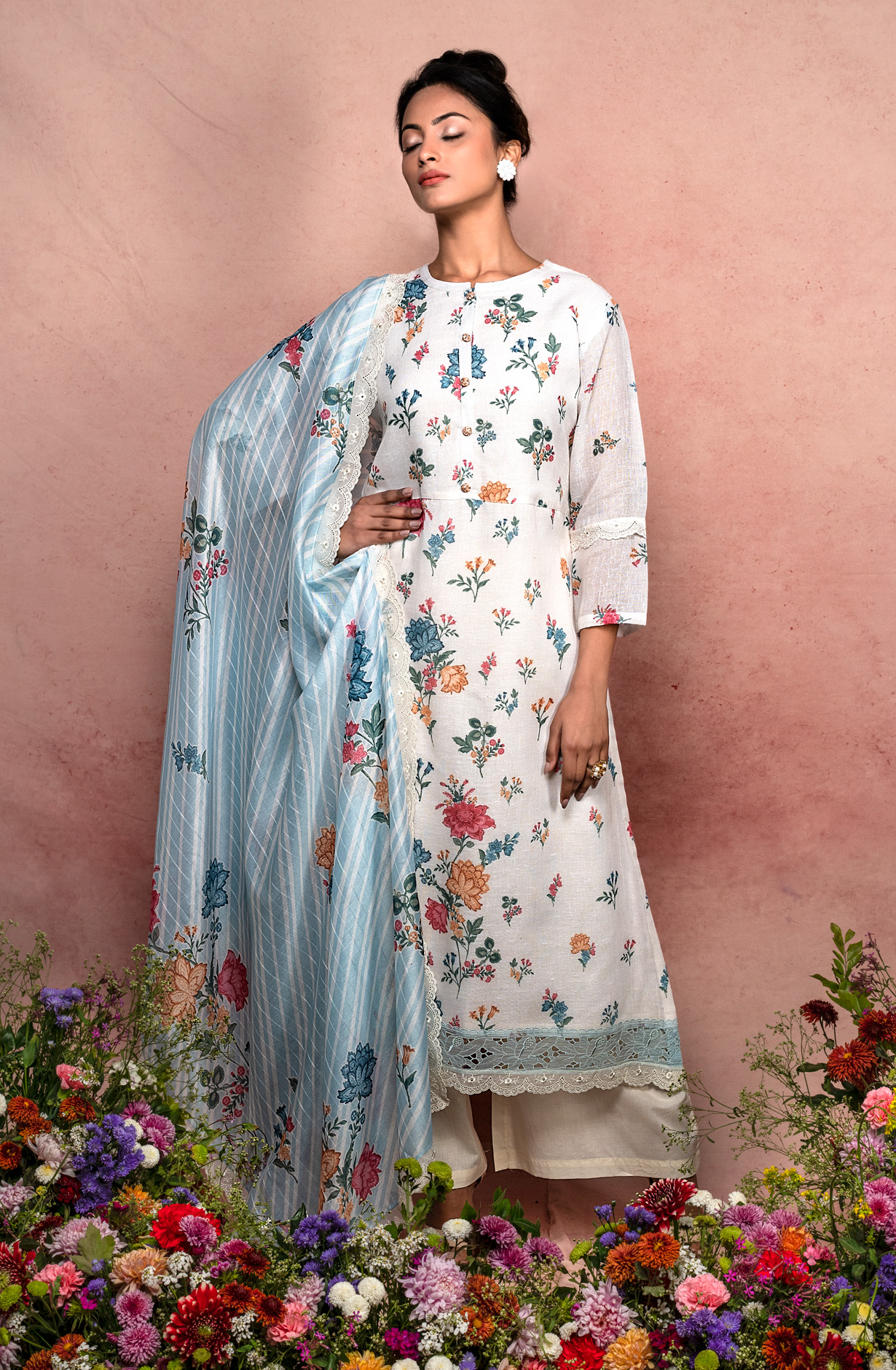 Cream Linen Exclusive Digital Print Suit-sets with Beautiful Dupatta - VOI1757