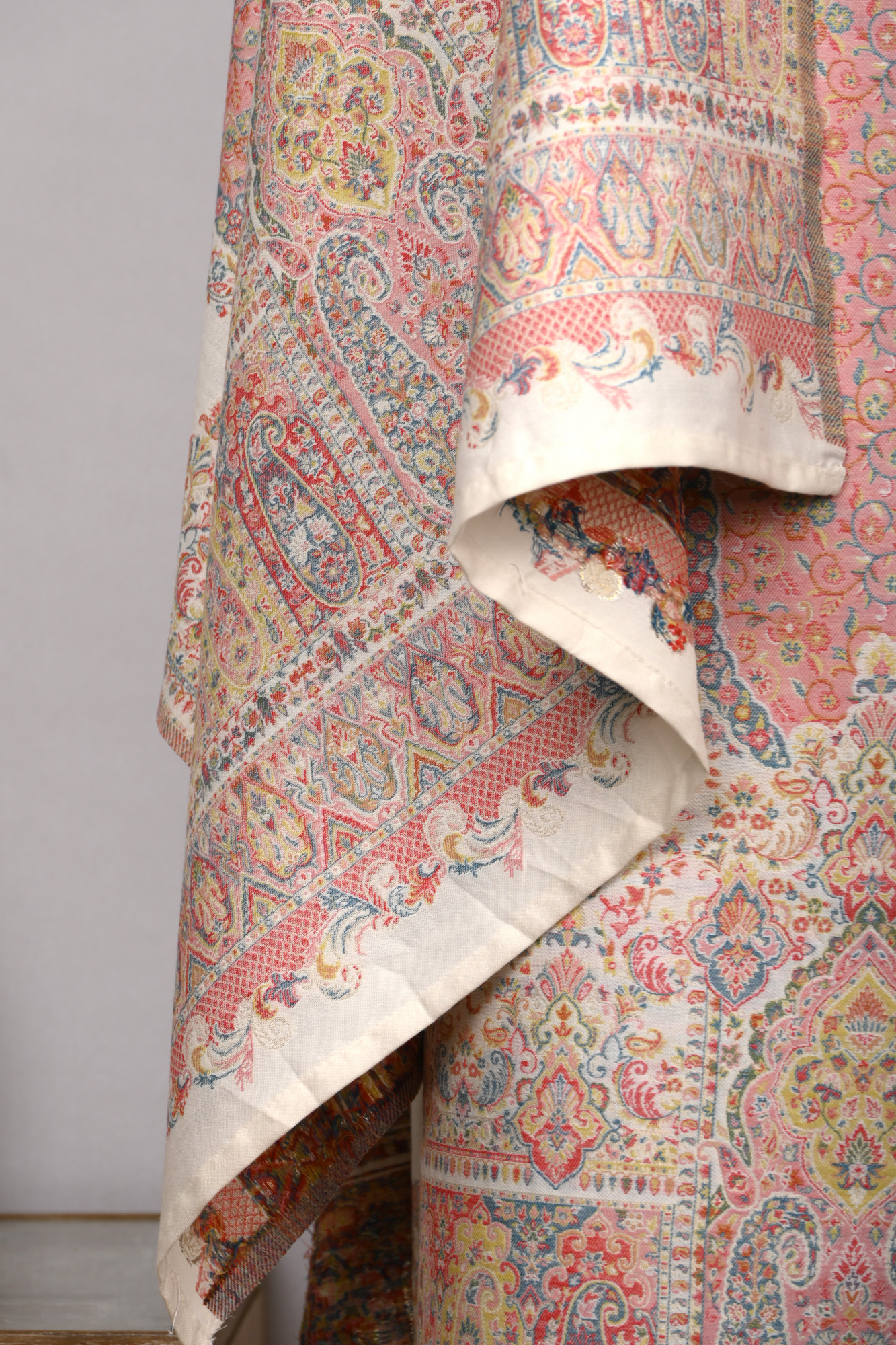 Off White Pashmina Suit set with Dupatta- 1000-0411C