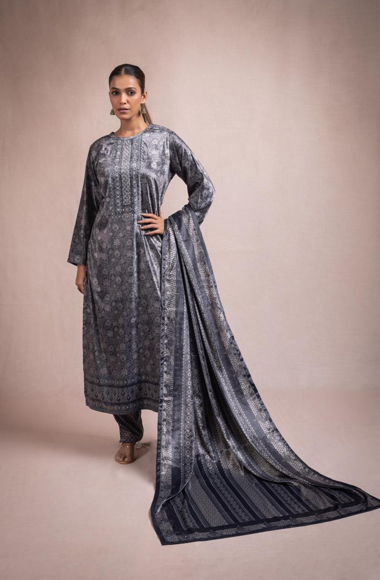 Green Digital Printed Velvet Suit with Dupatta - ANO2116B