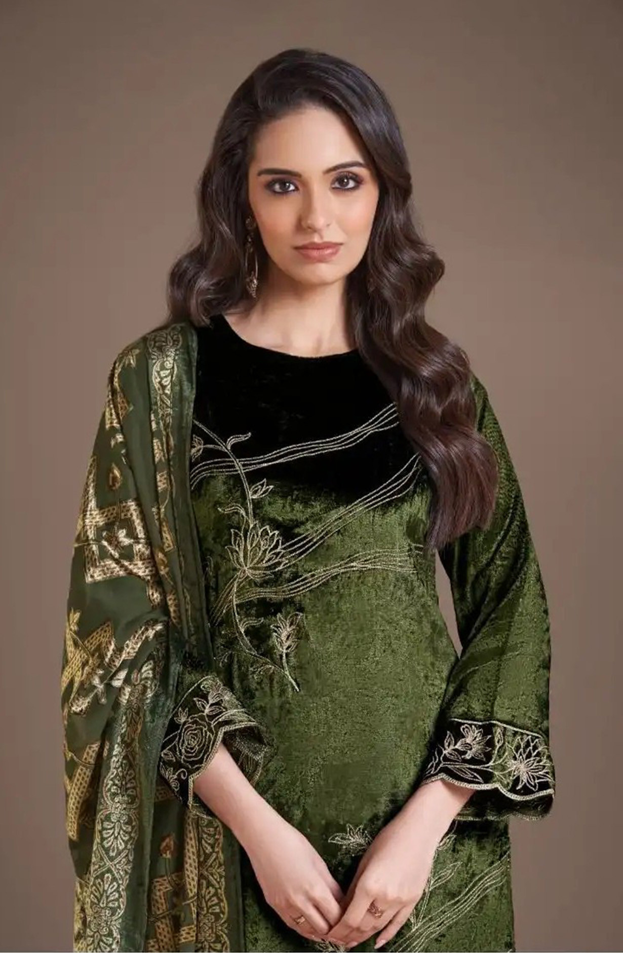 Green Pure Viscose Velvet Suit with Dupatta - RIT8851C