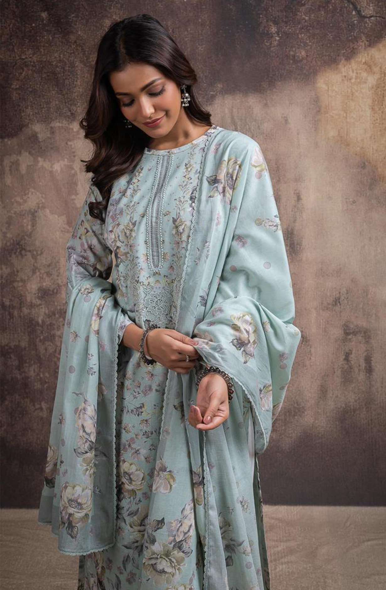 Green Pure cotton lawn Digital Printed Beautiful Suit Set with Dupatta - VINNT203A